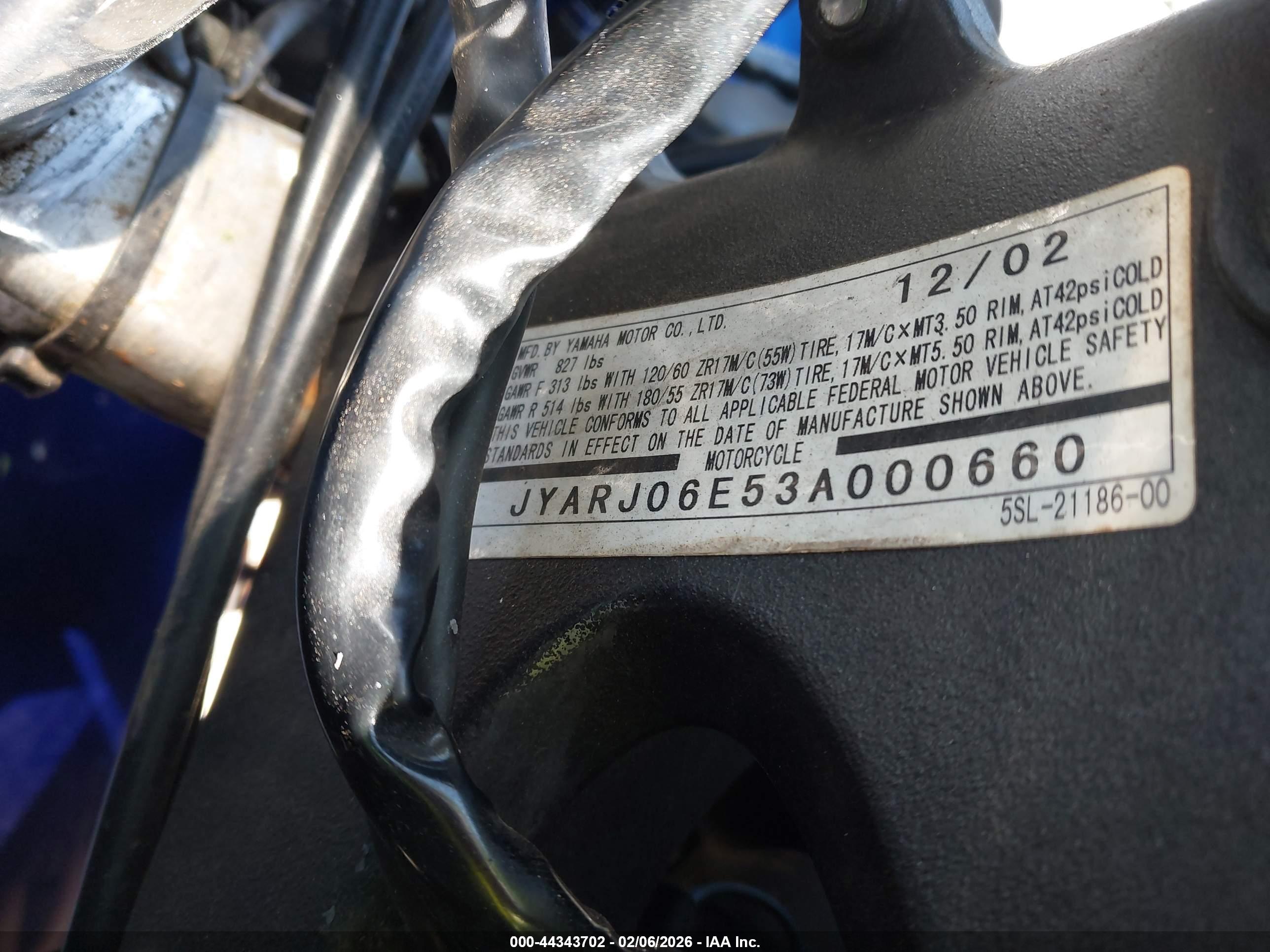YAMAHA YZFR6 image 10