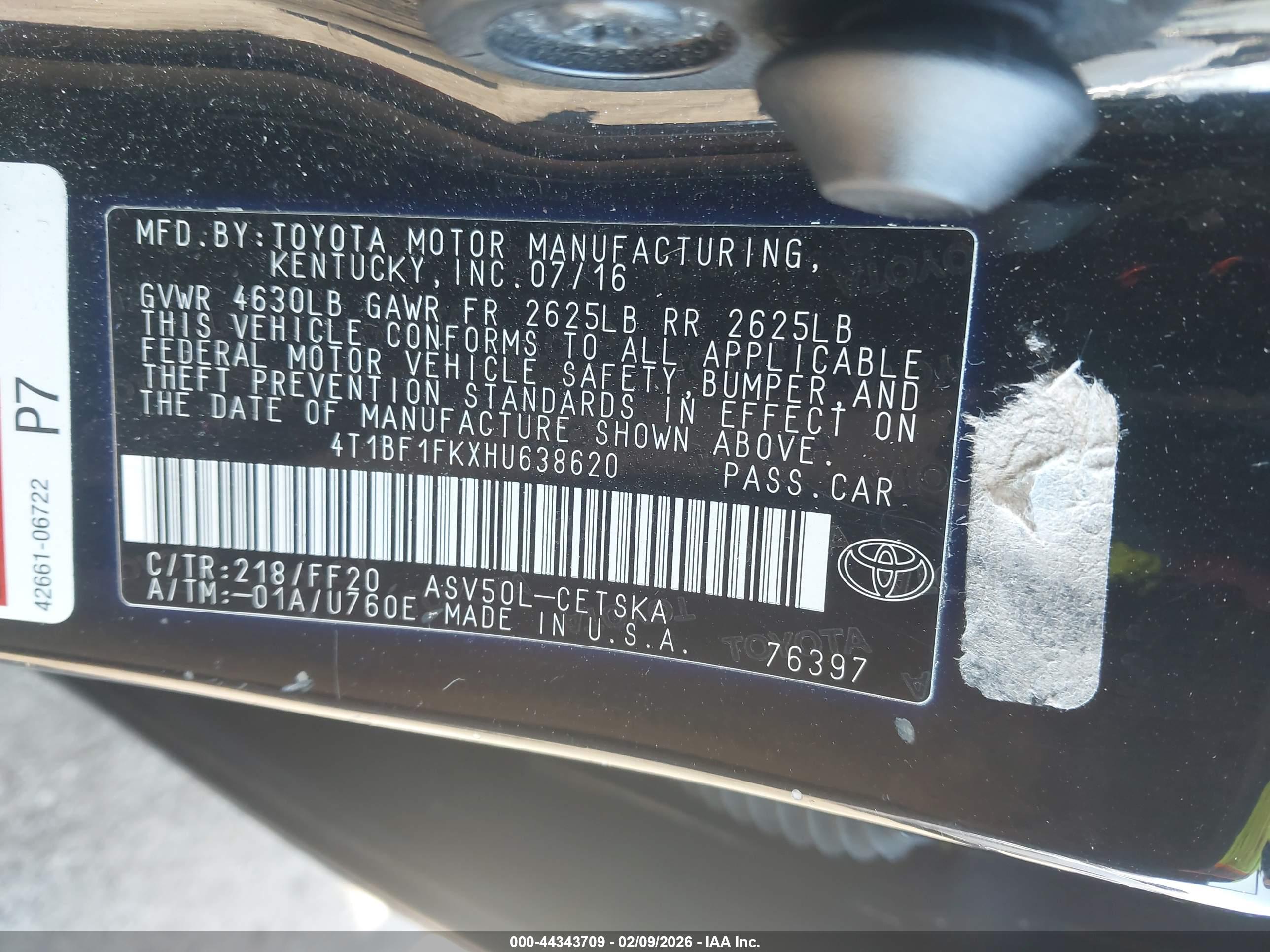 TOYOTA CAMRY image 9