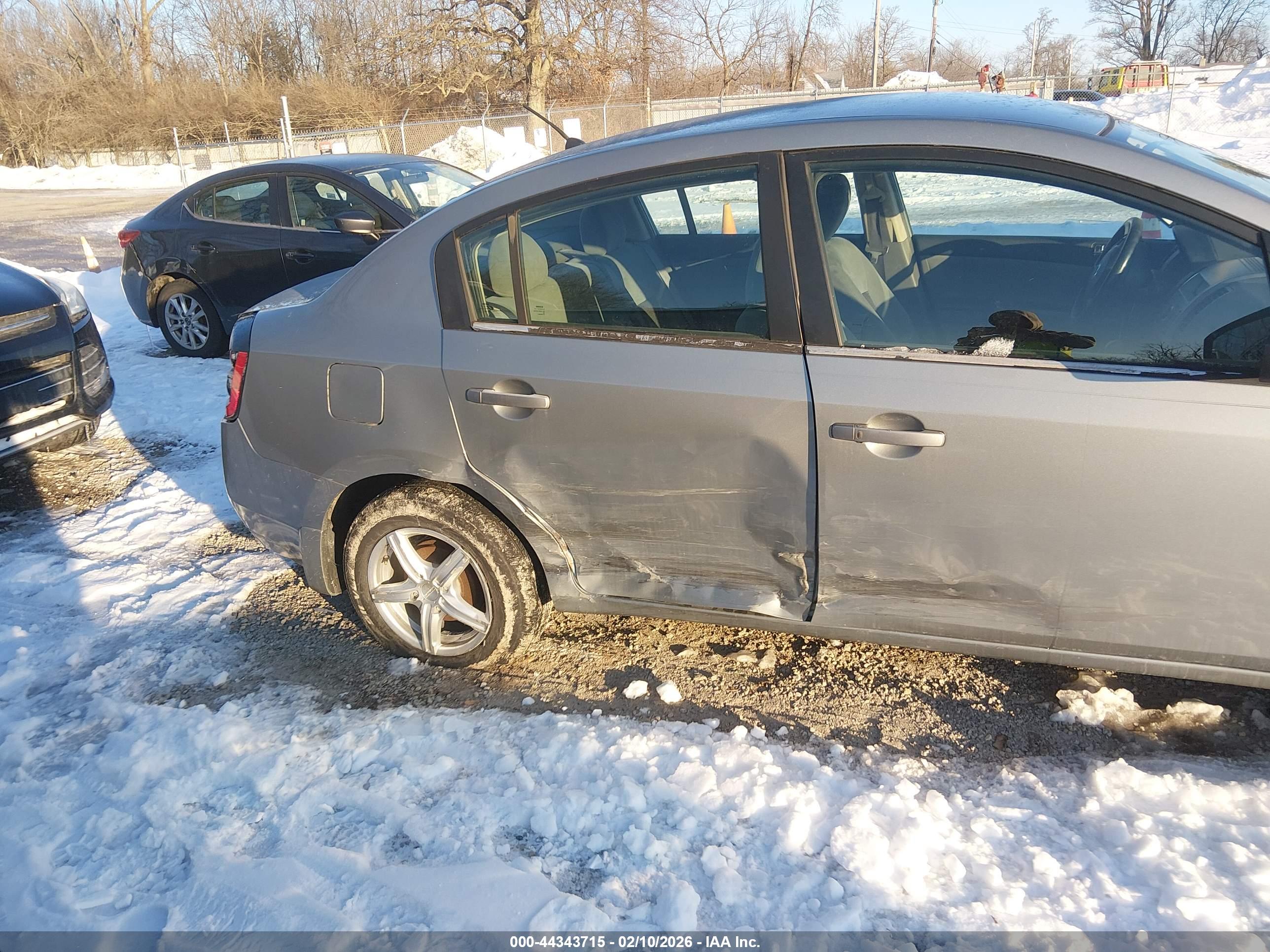 NISSAN SENTRA image 6