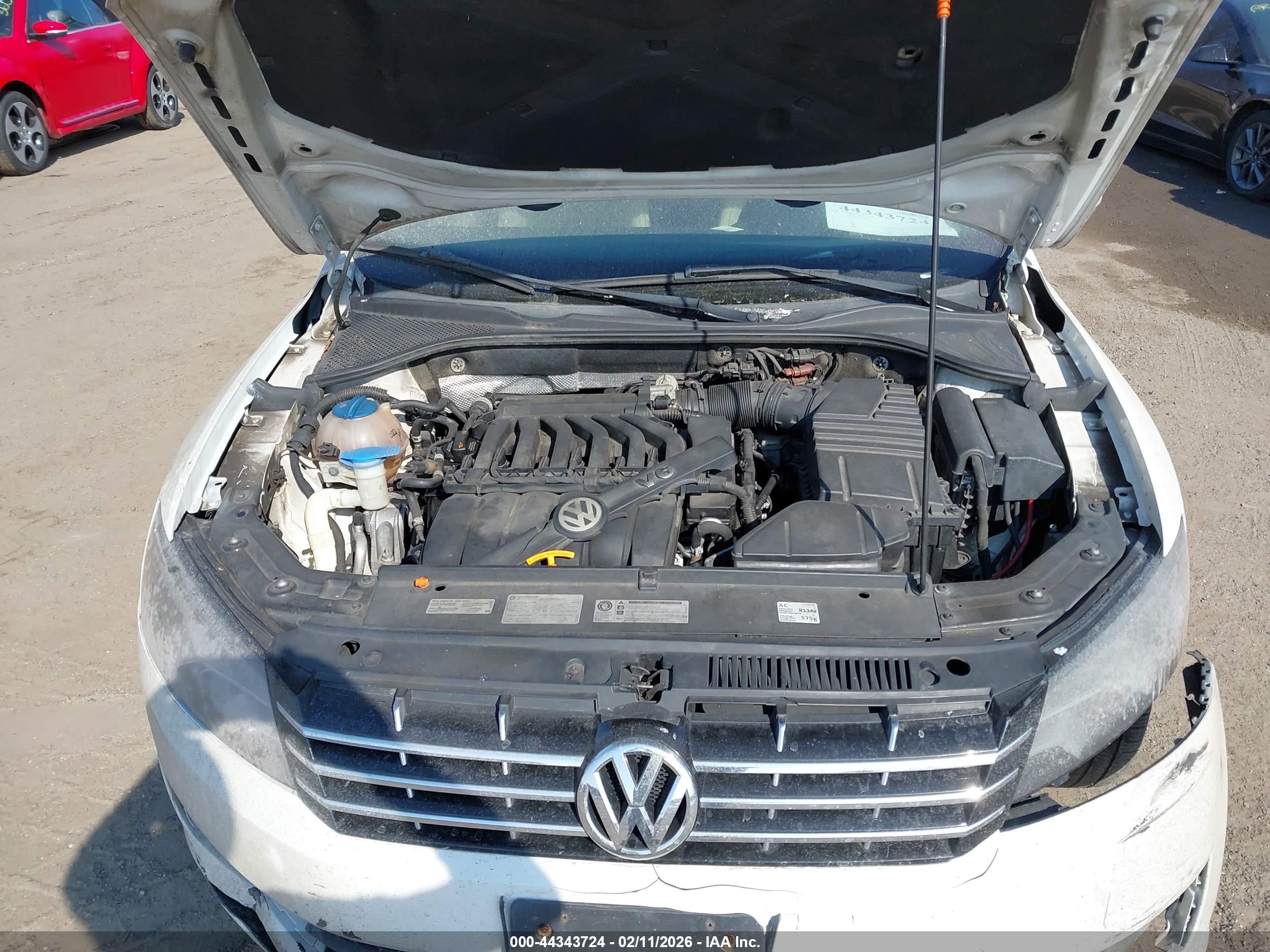 VOLKSWAGEN PASSAT image 10