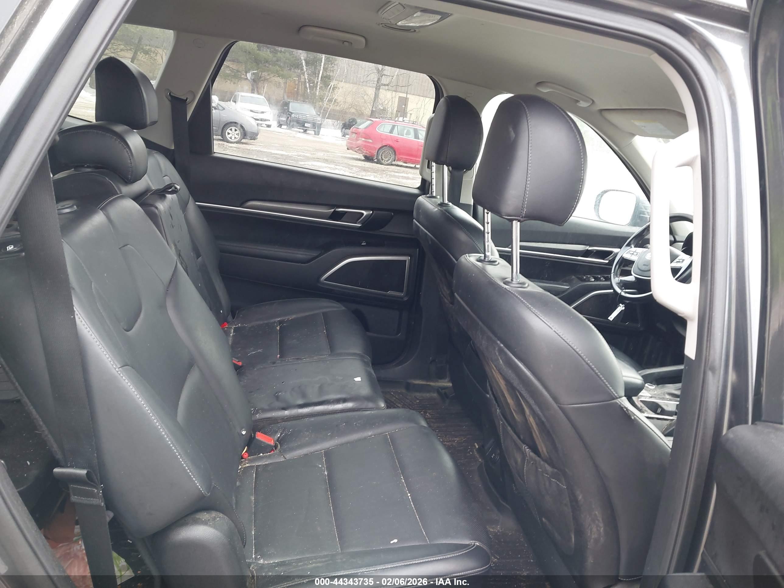 KIA TELLURIDE image 8