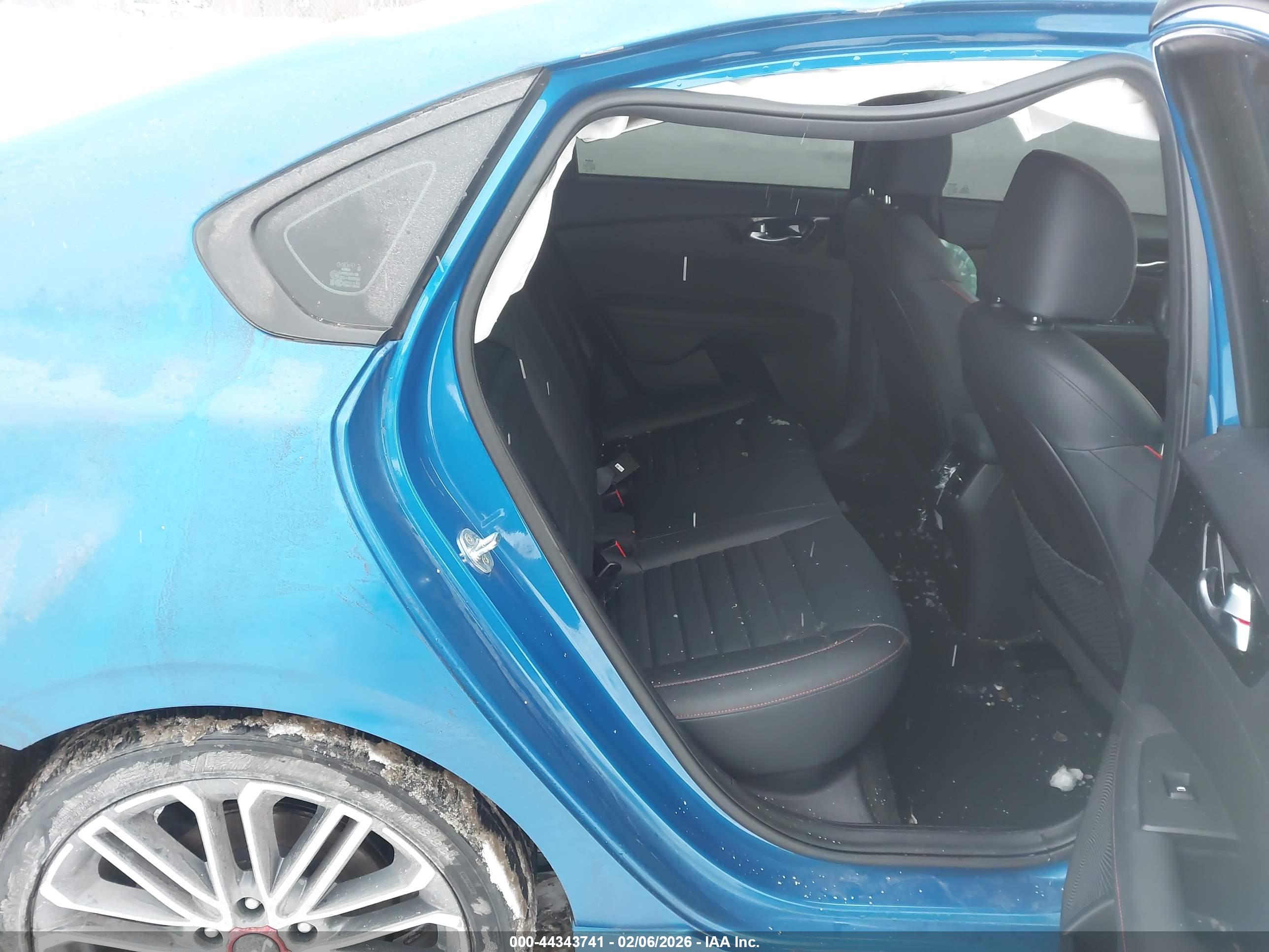 KIA FORTE image 8