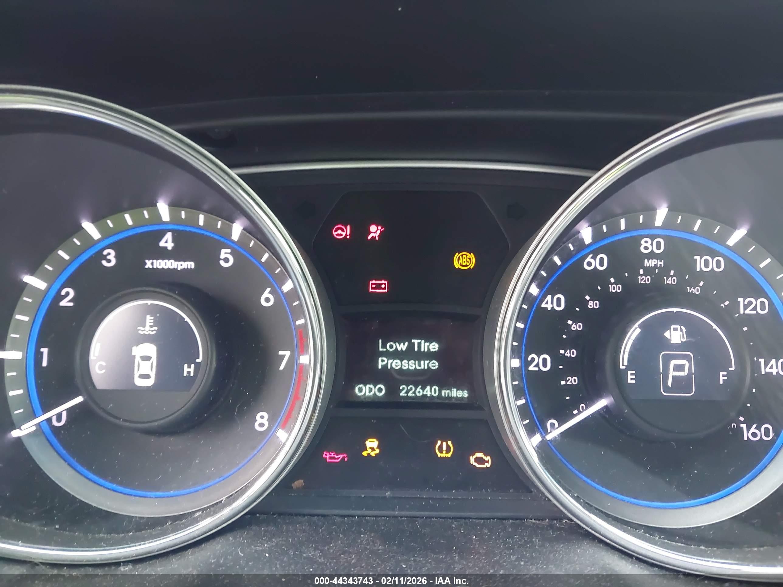 HYUNDAI SONATA image 7