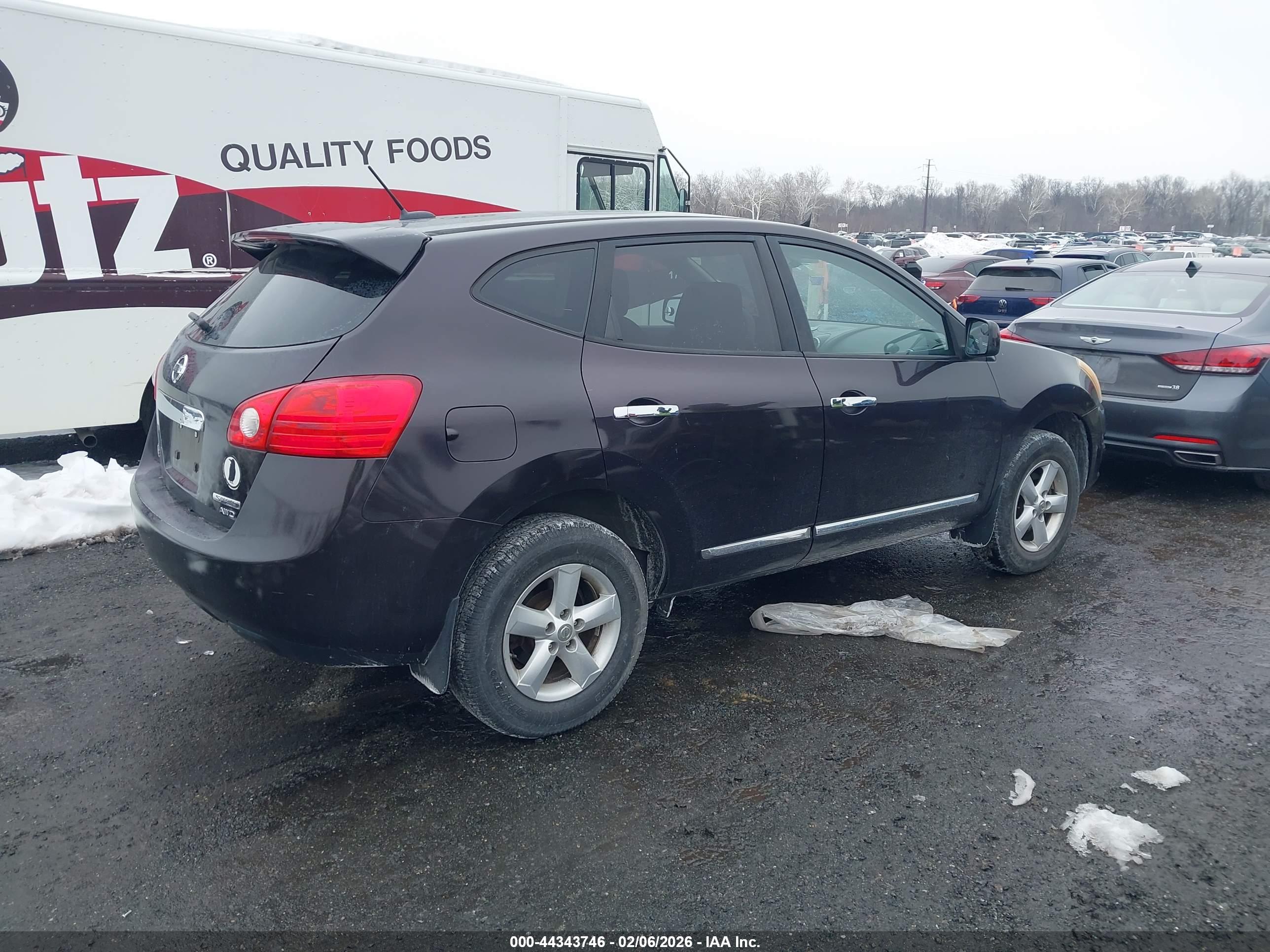 NISSAN ROGUE image 4