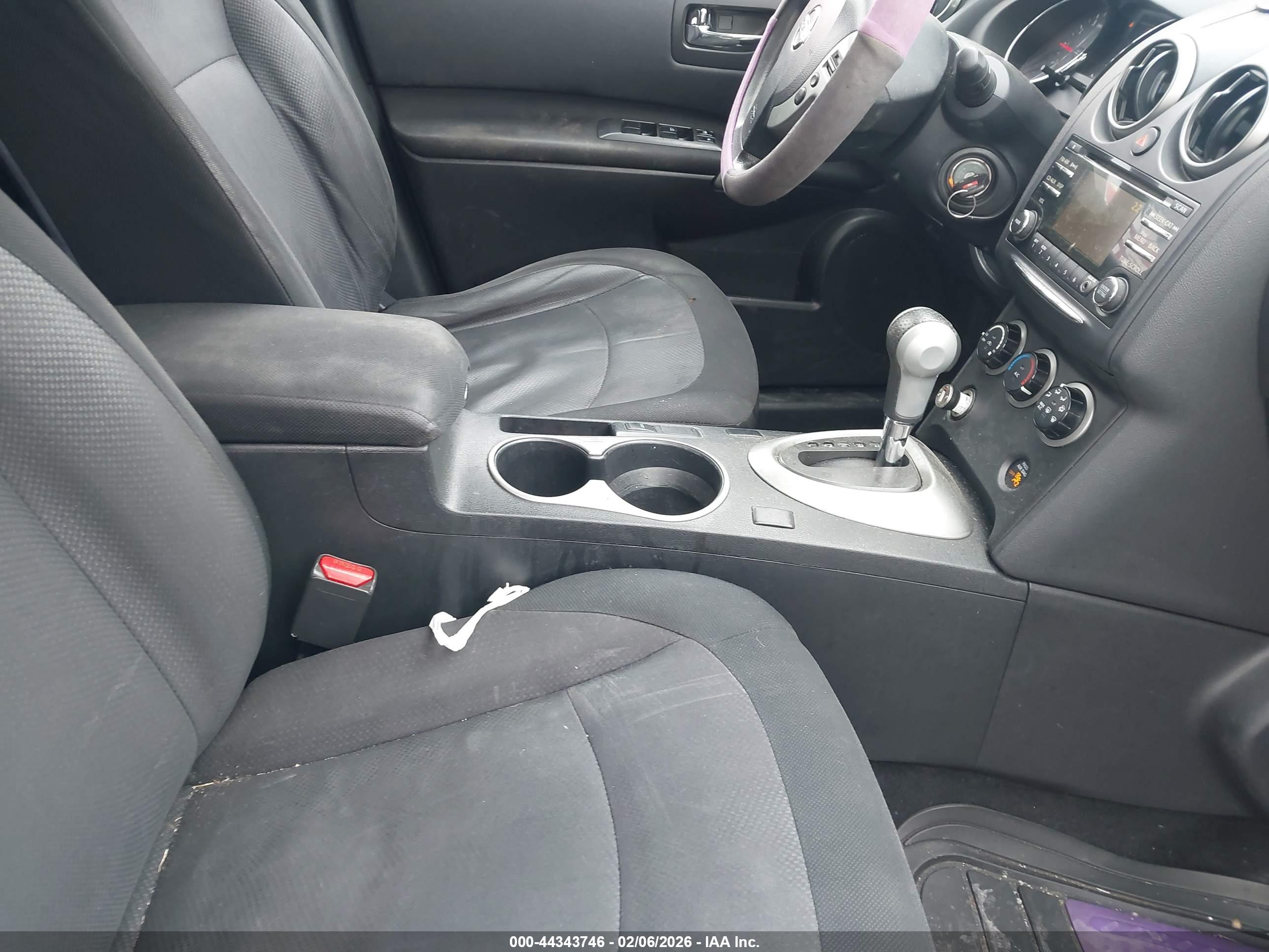 NISSAN ROGUE image 5