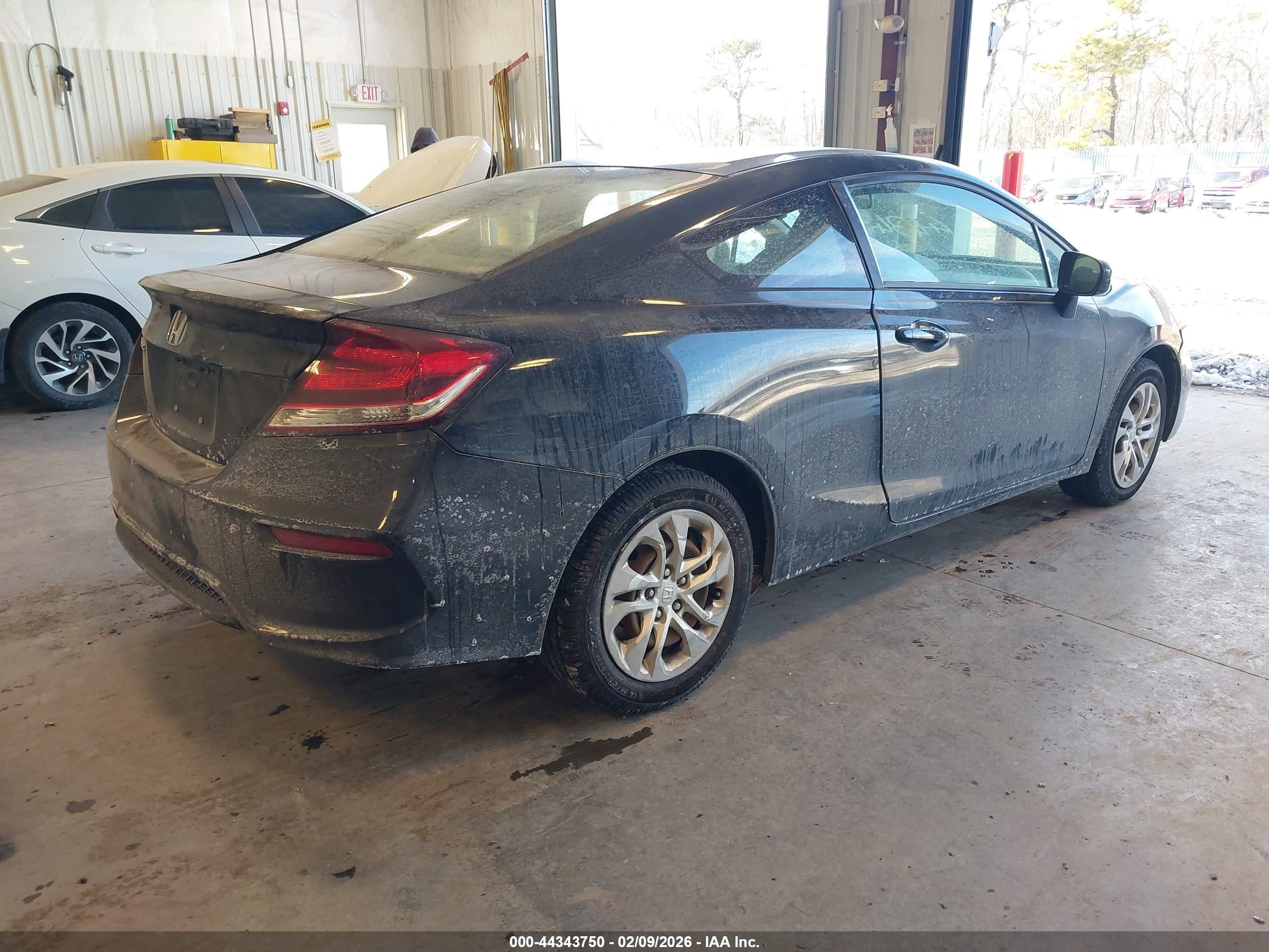 HONDA CIVIC image 4