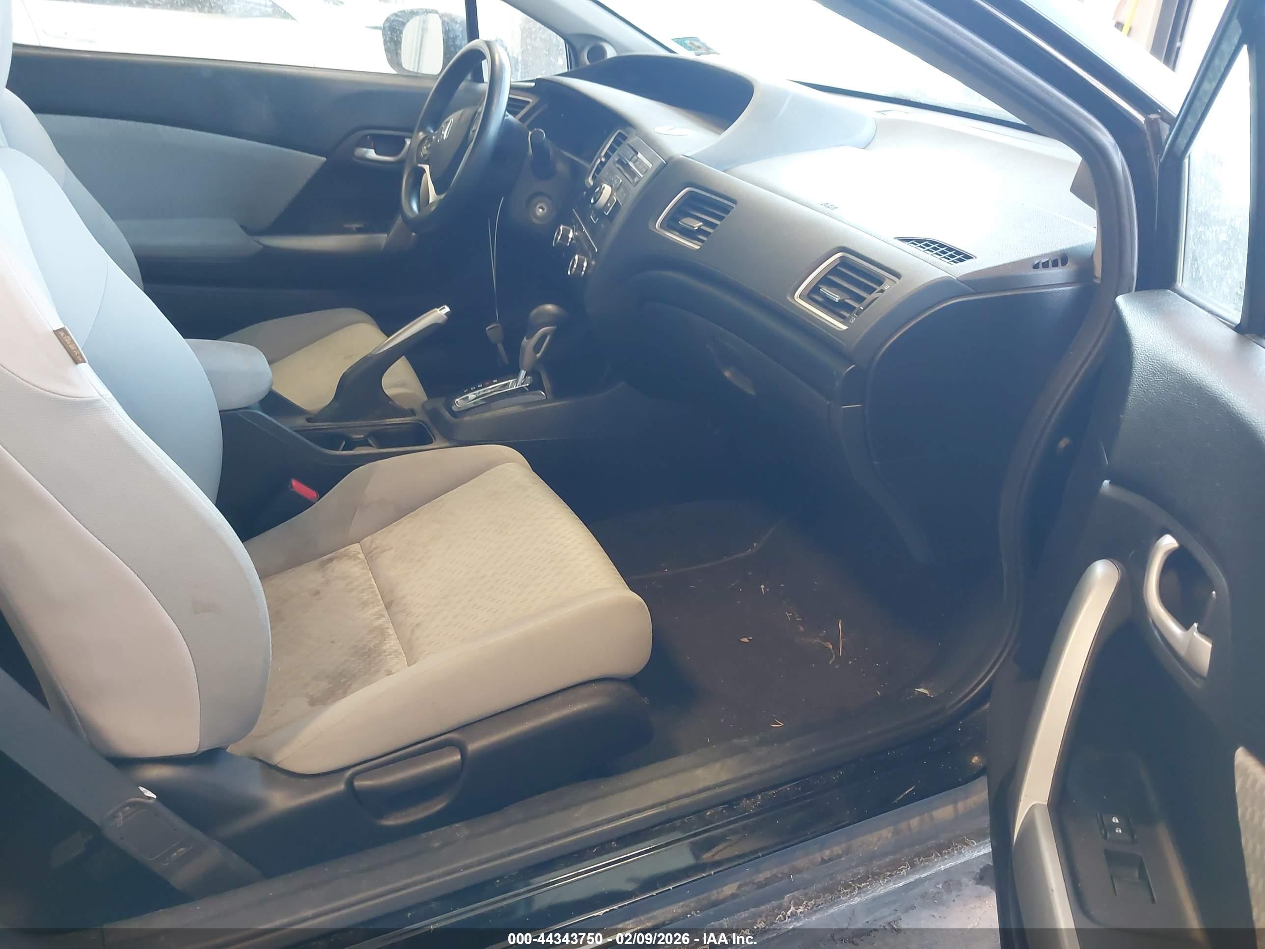 HONDA CIVIC image 5