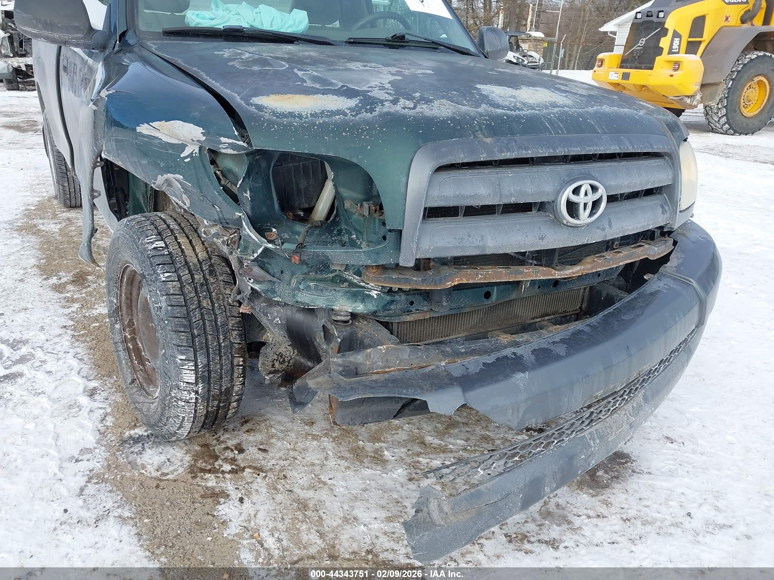 TOYOTA TUNDRA image 6