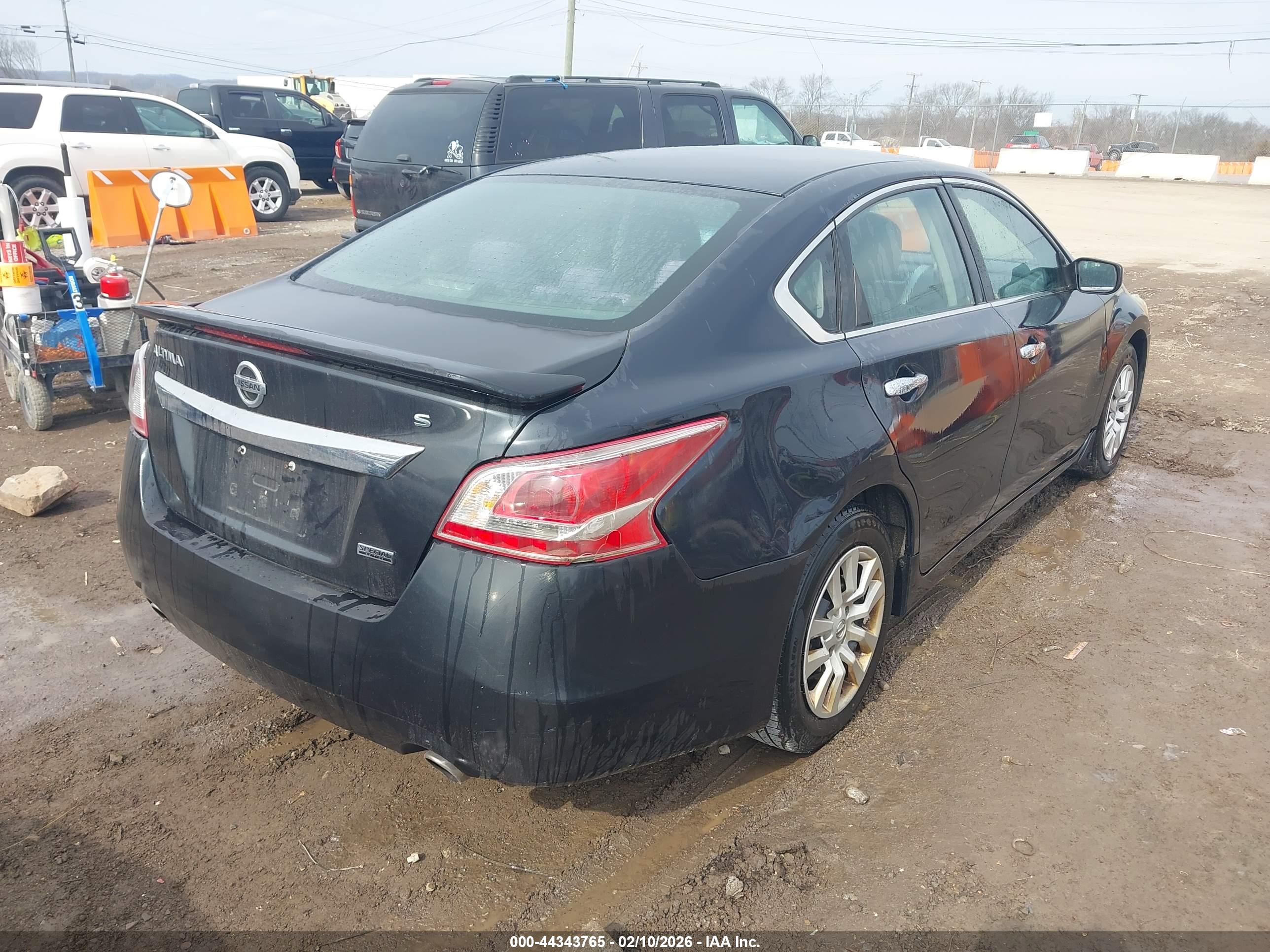 NISSAN ALTIMA image 4