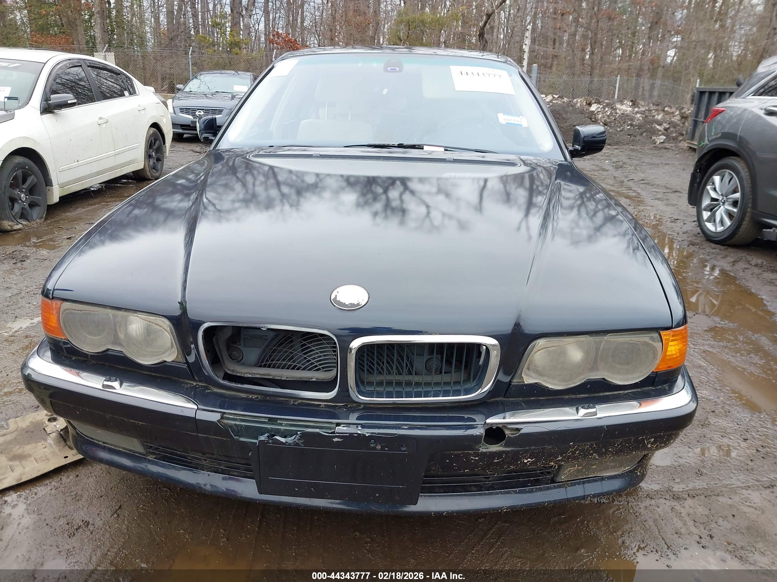BMW 740IL image 10