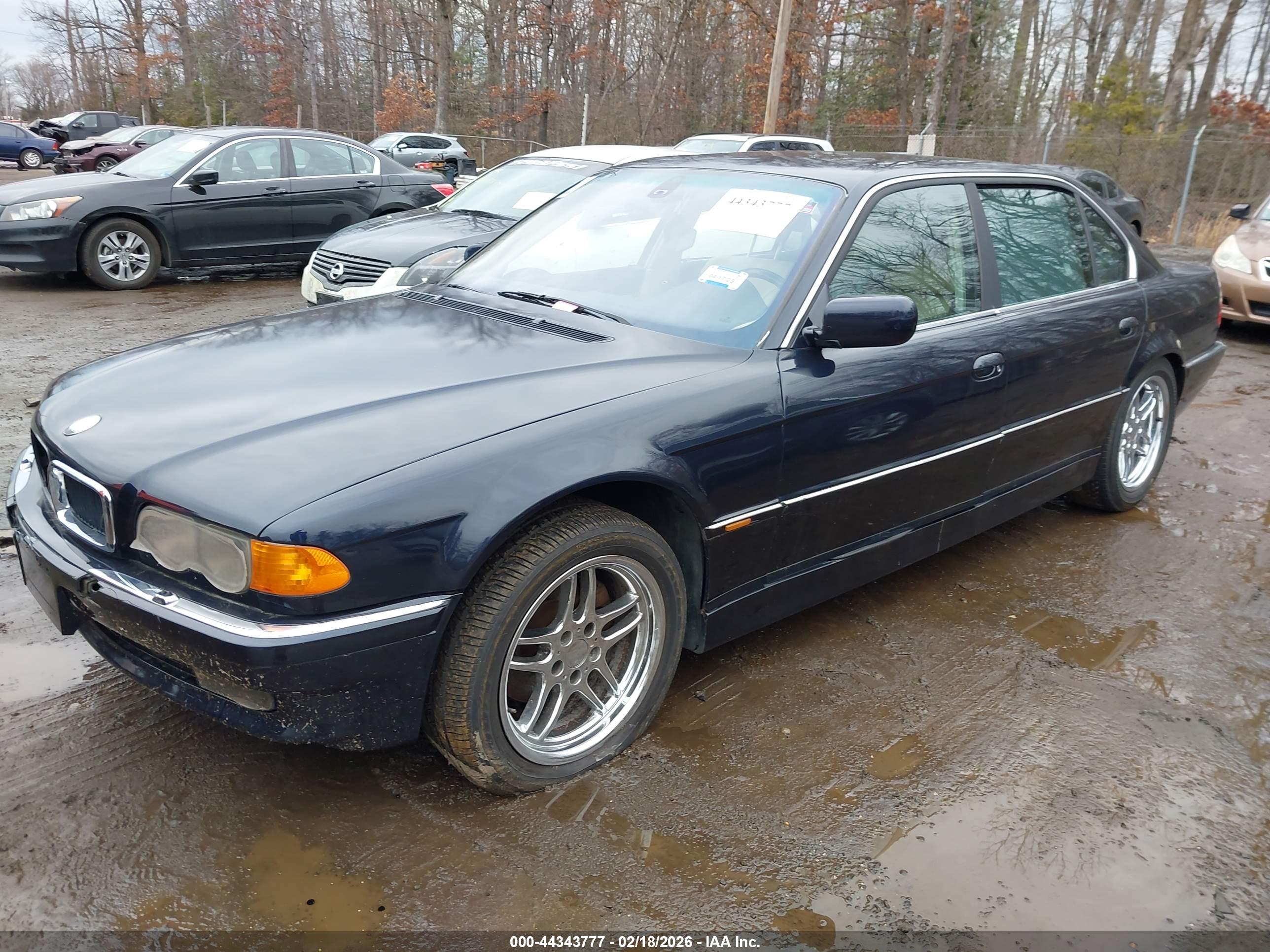 BMW 740IL image 2