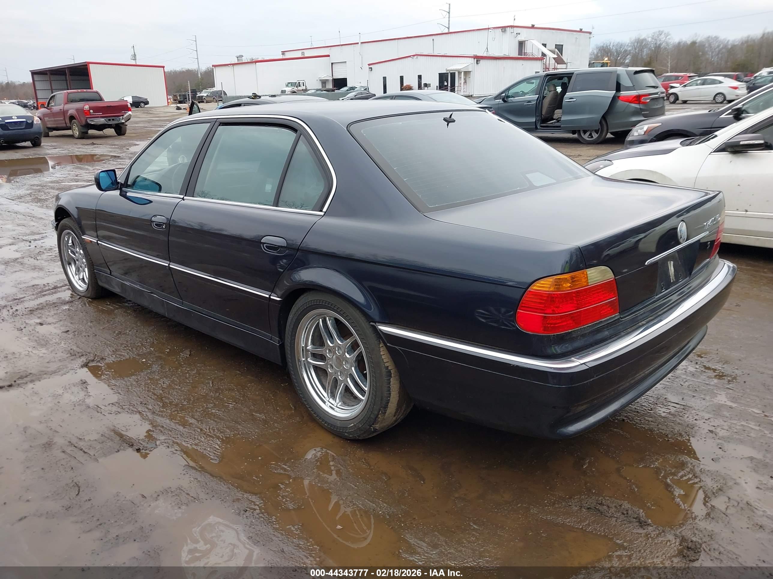 BMW 740IL image 3