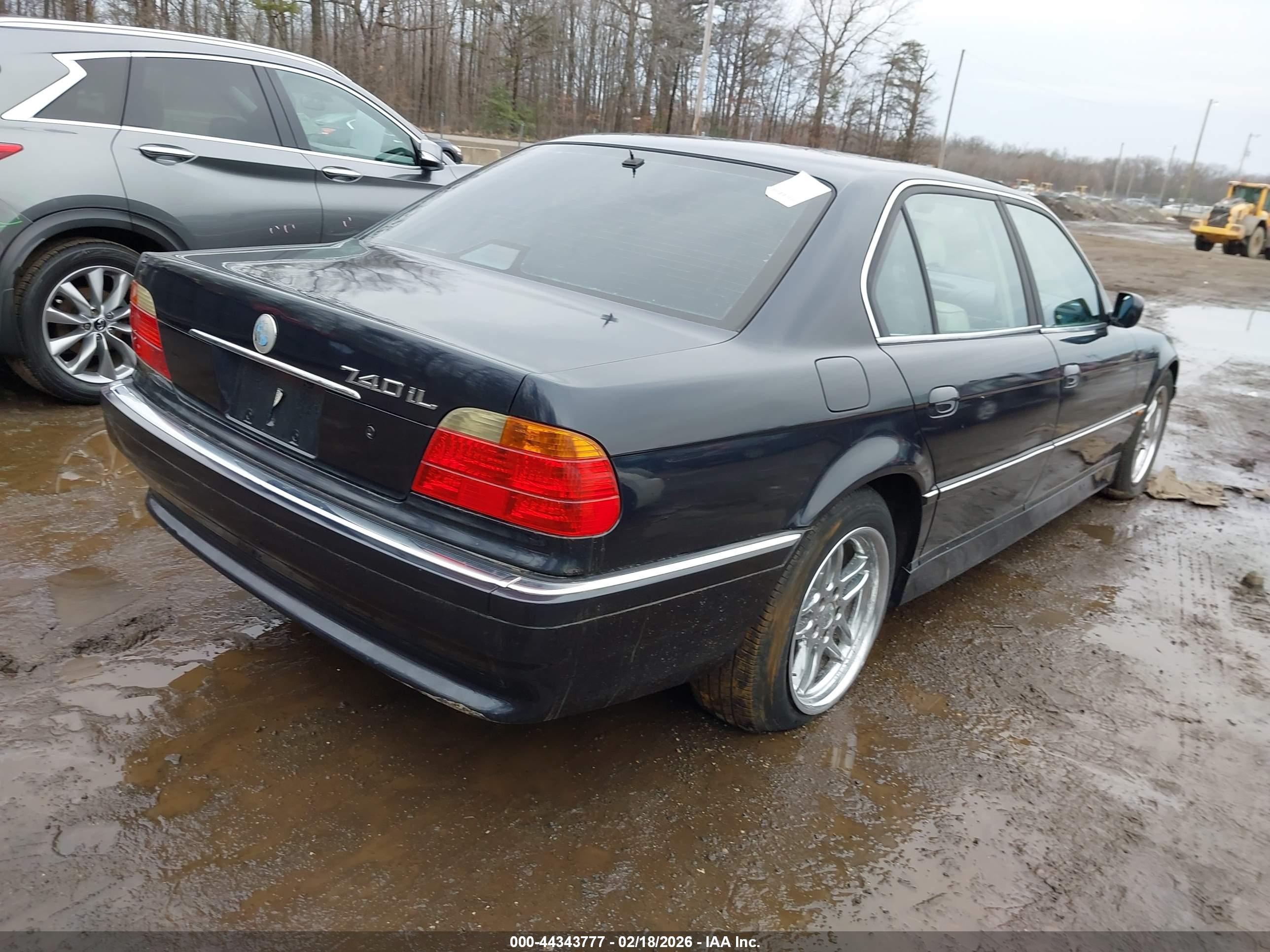 BMW 740IL image 4