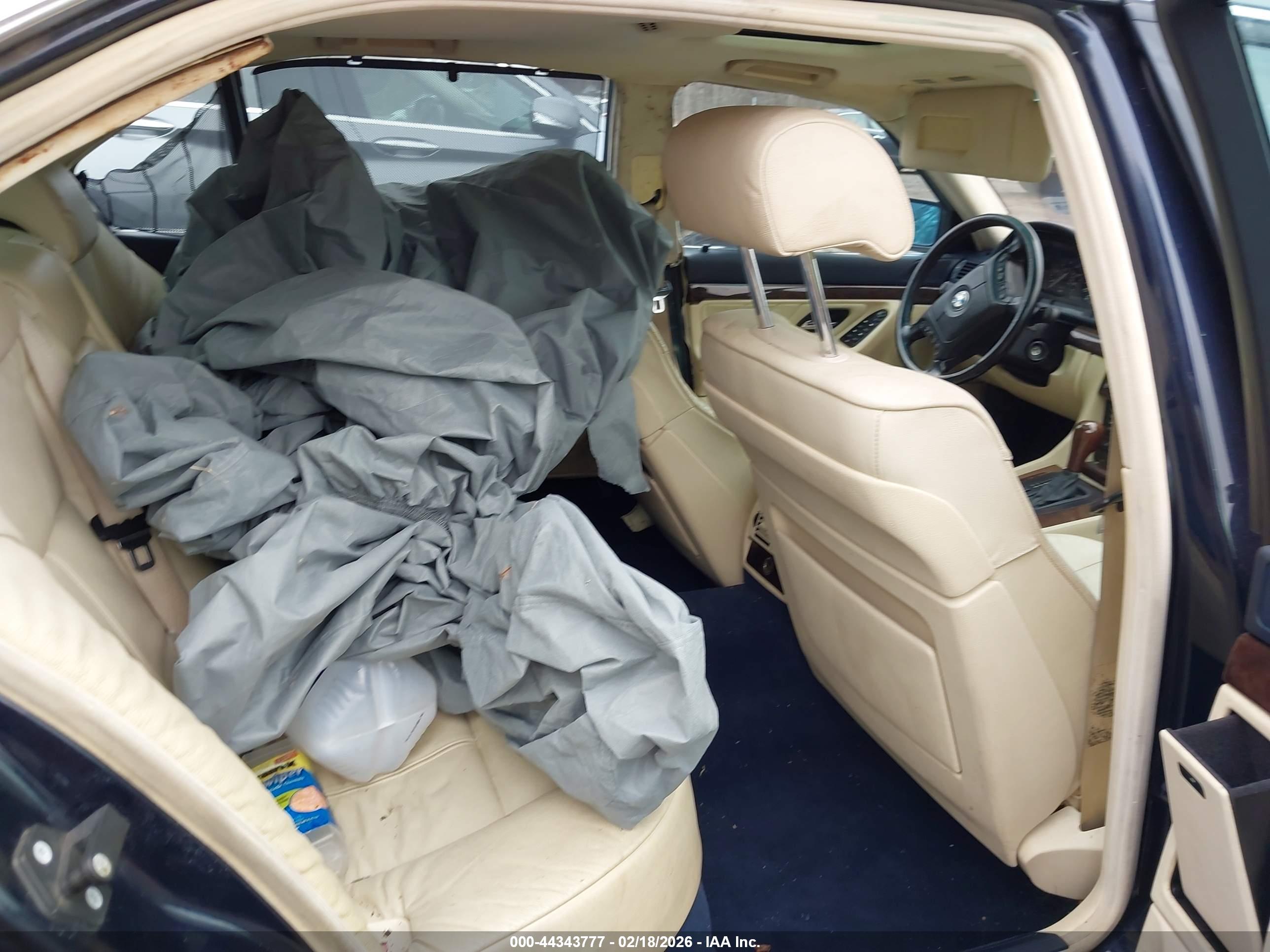 BMW 740IL image 8