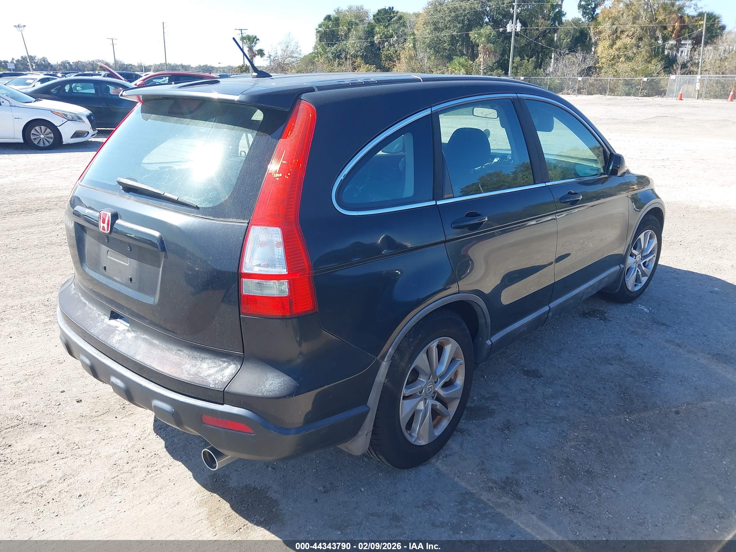 HONDA CR-V image 4