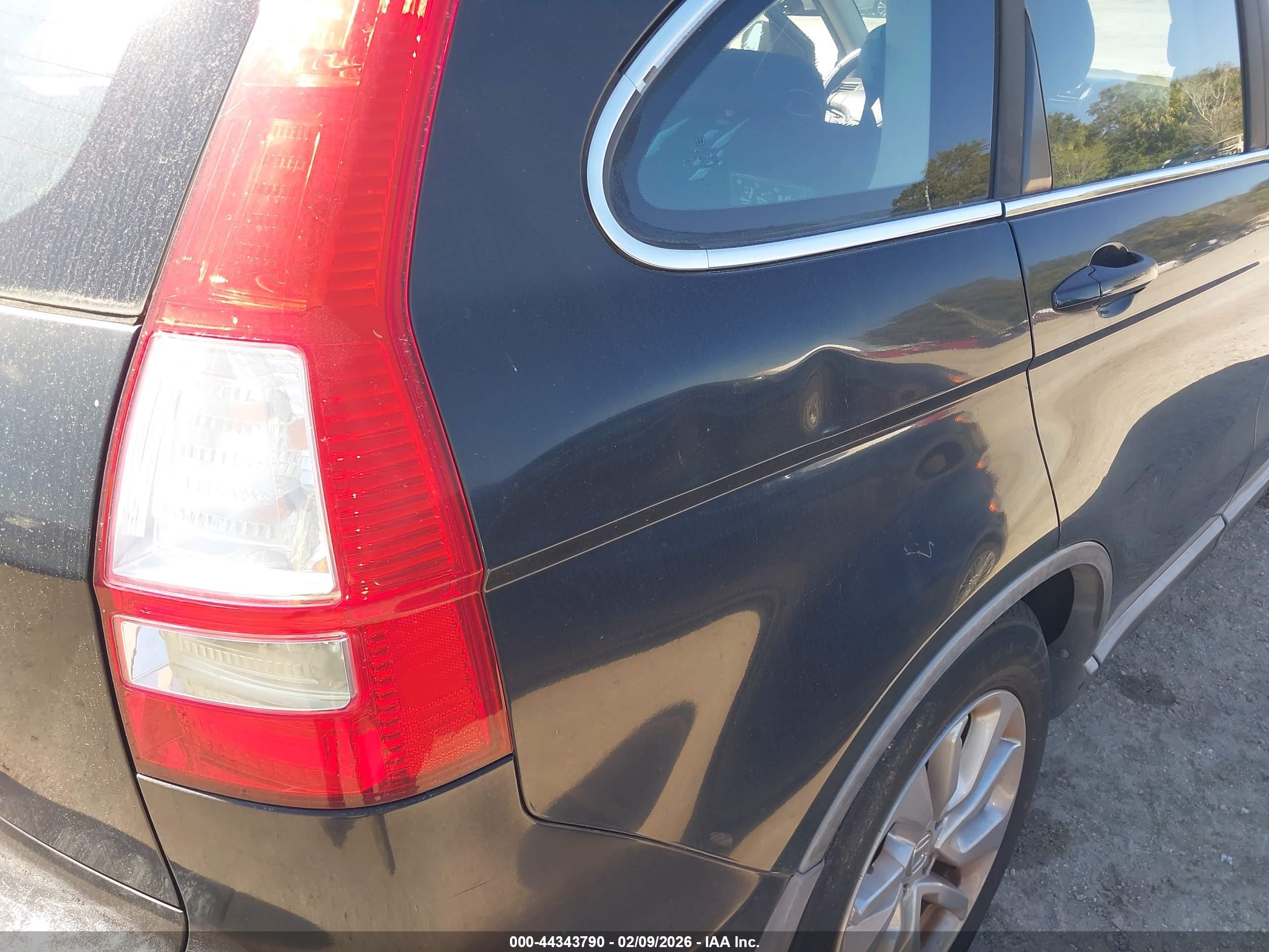 HONDA CR-V image 6