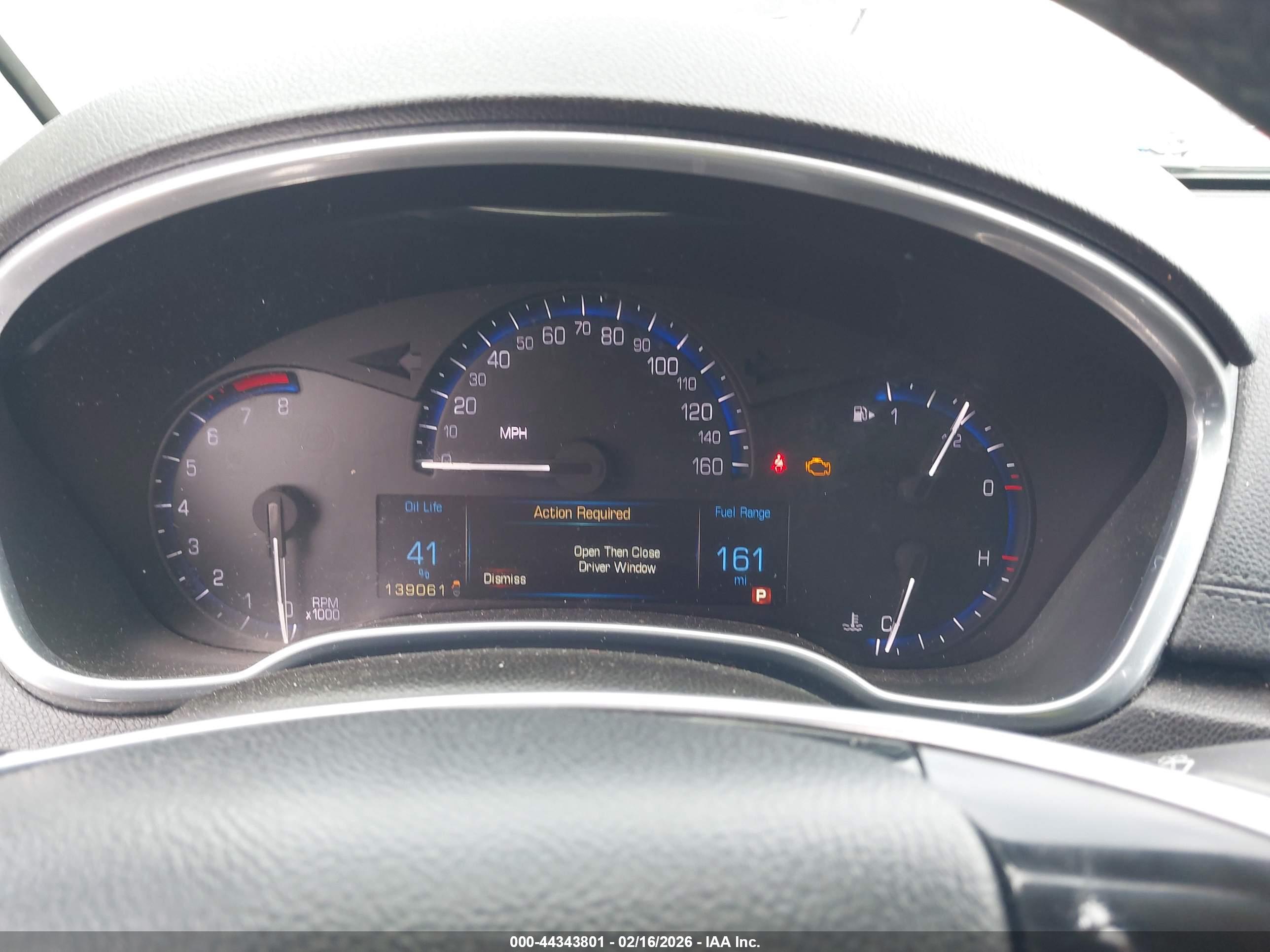 CADILLAC SRX image 7