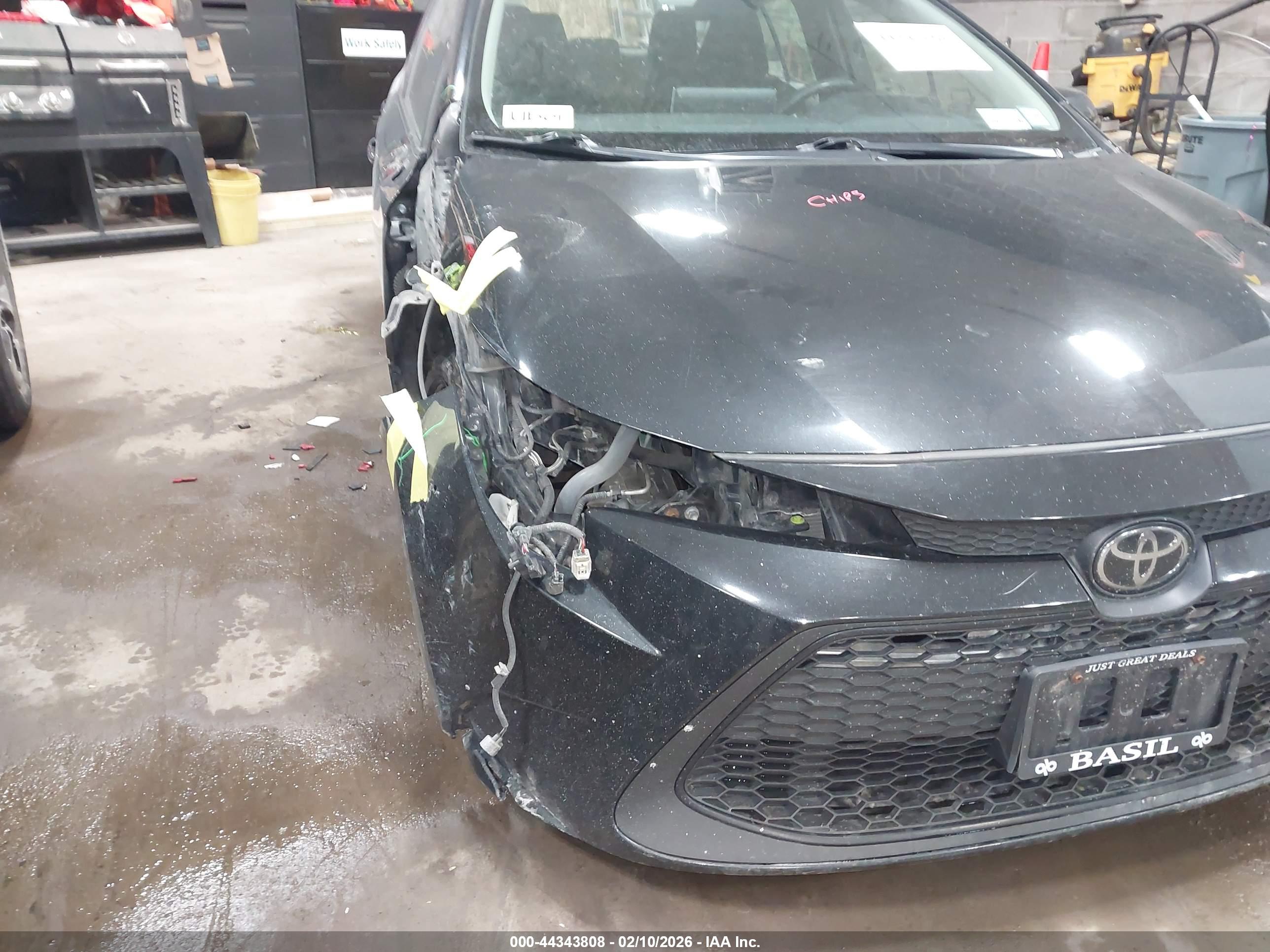 TOYOTA COROLLA image 6