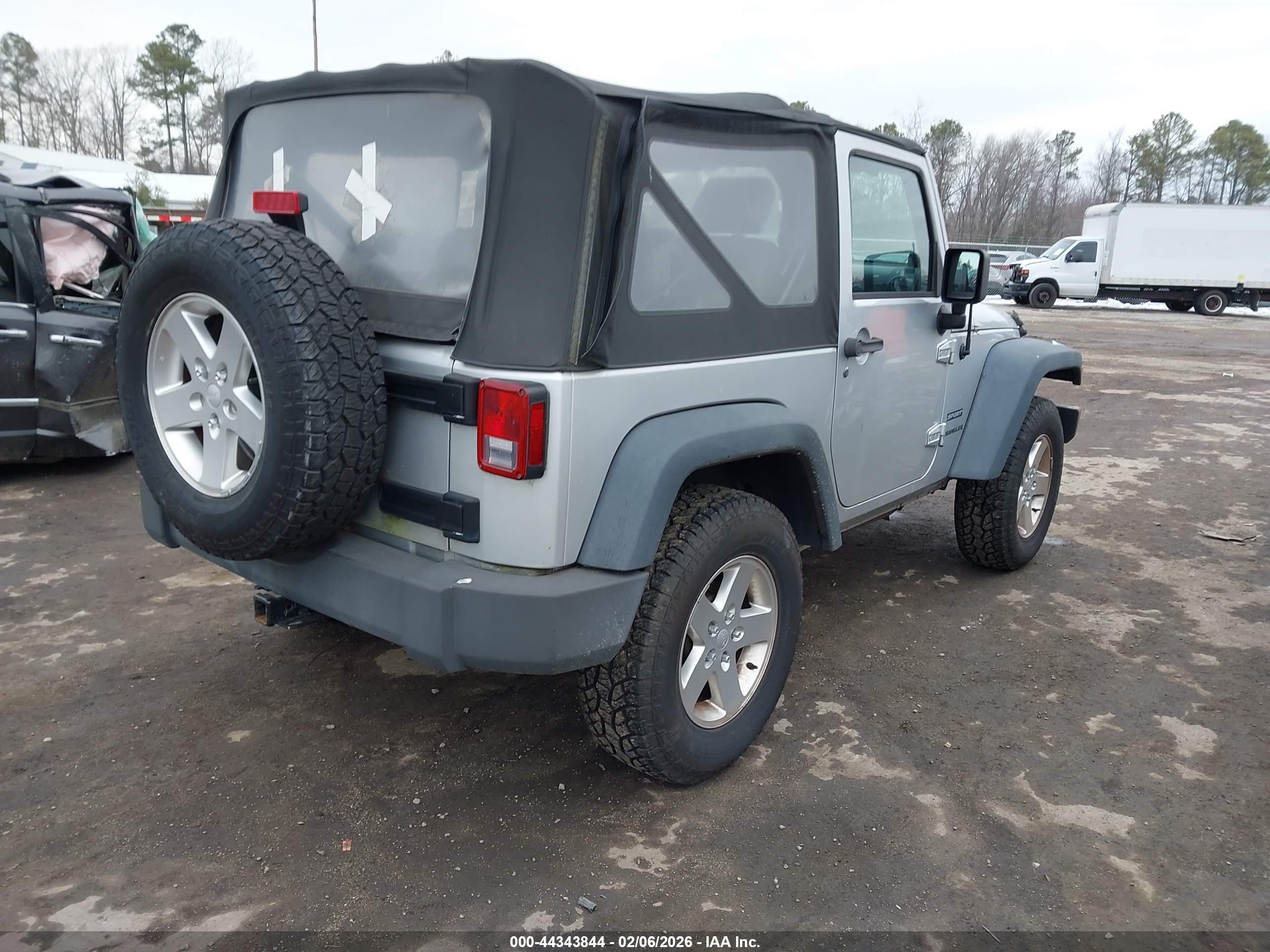 JEEP WRANGLER image 4