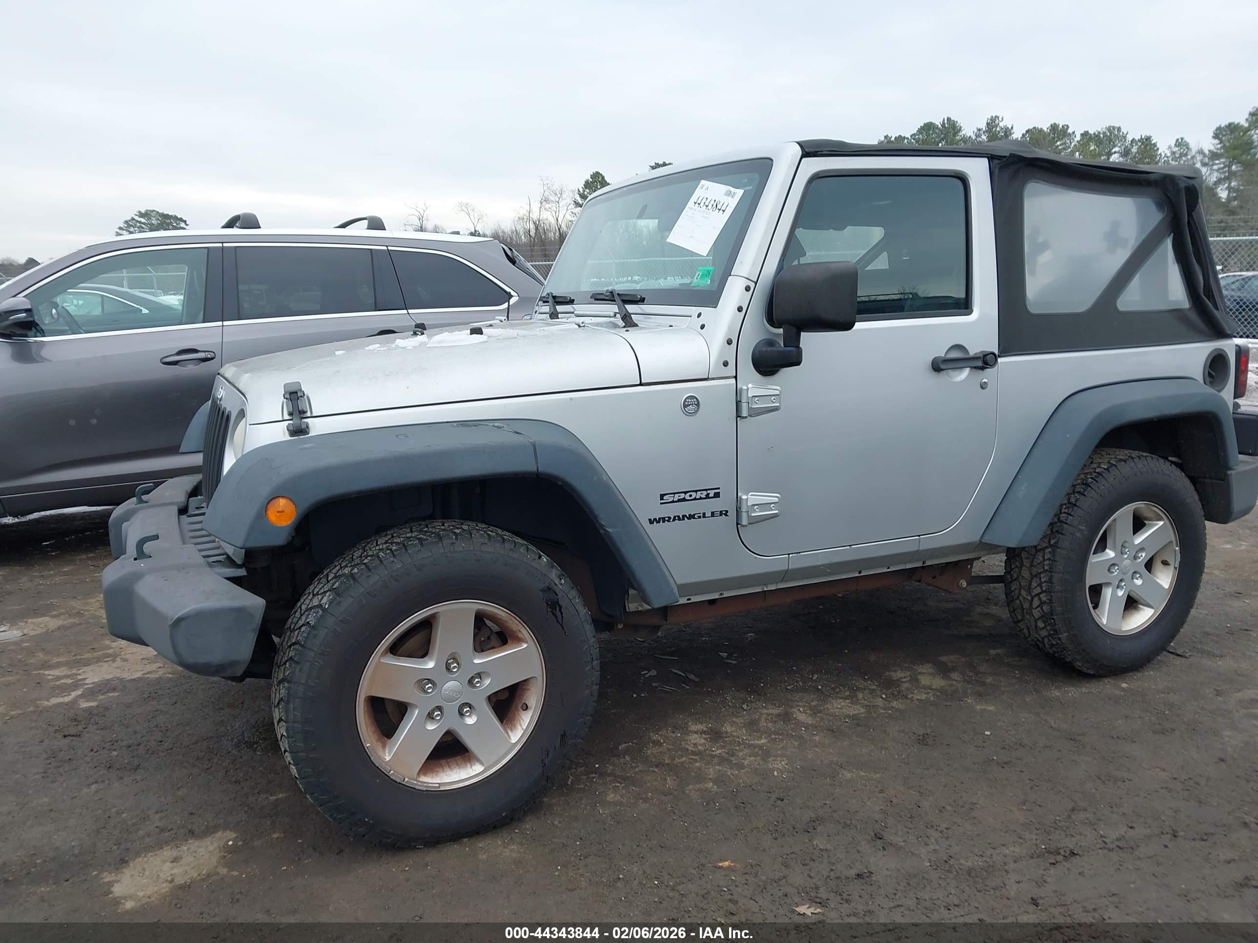 JEEP WRANGLER image 6