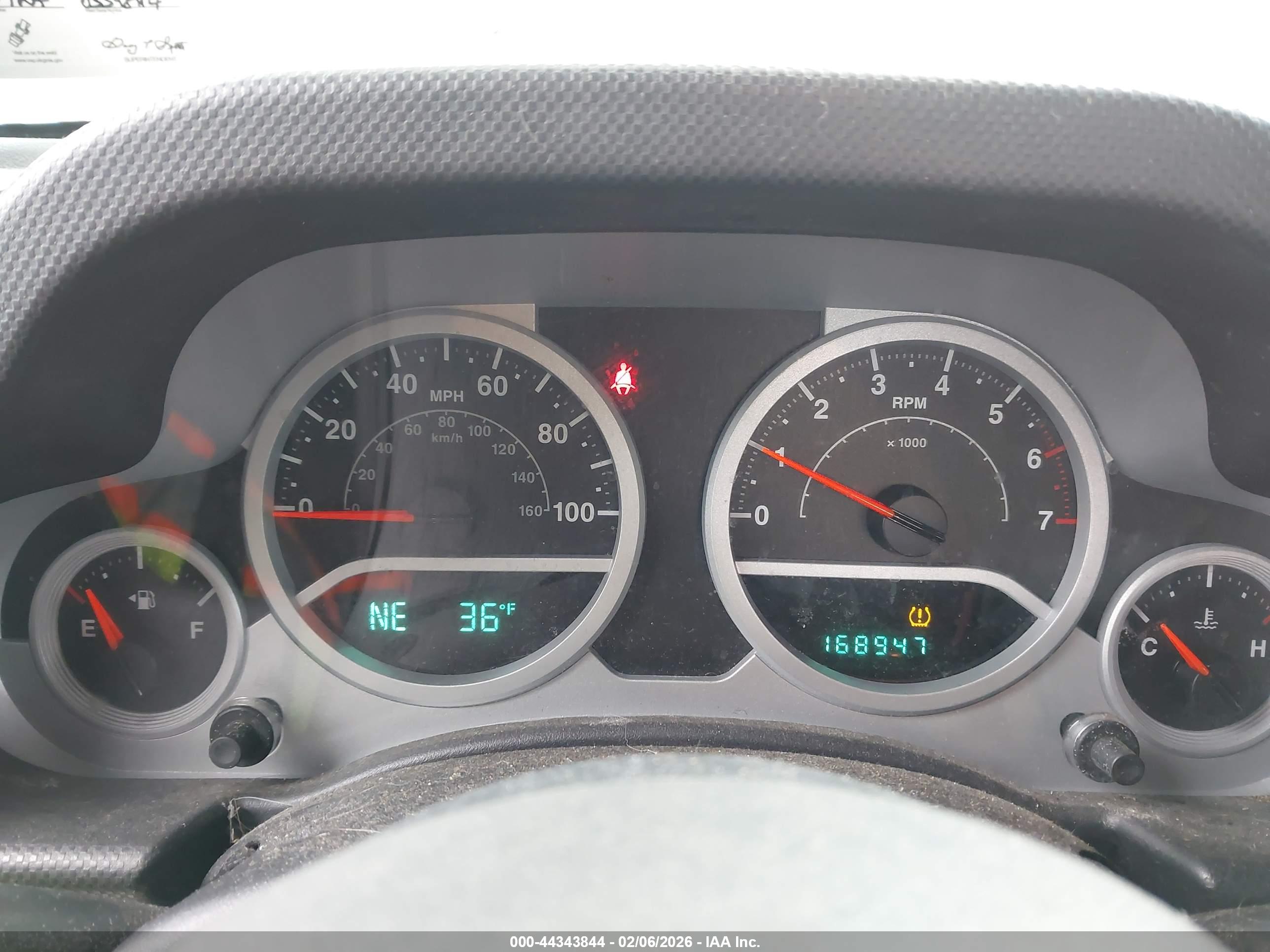 JEEP WRANGLER image 7