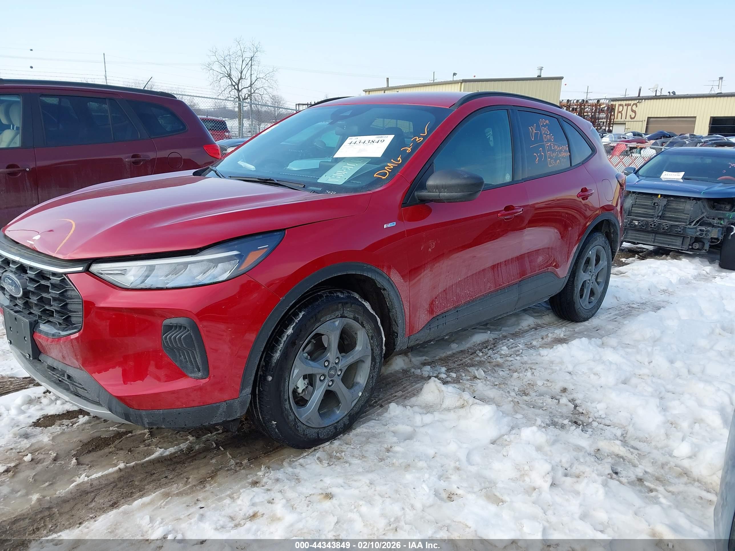 FORD ESCAPE image 2