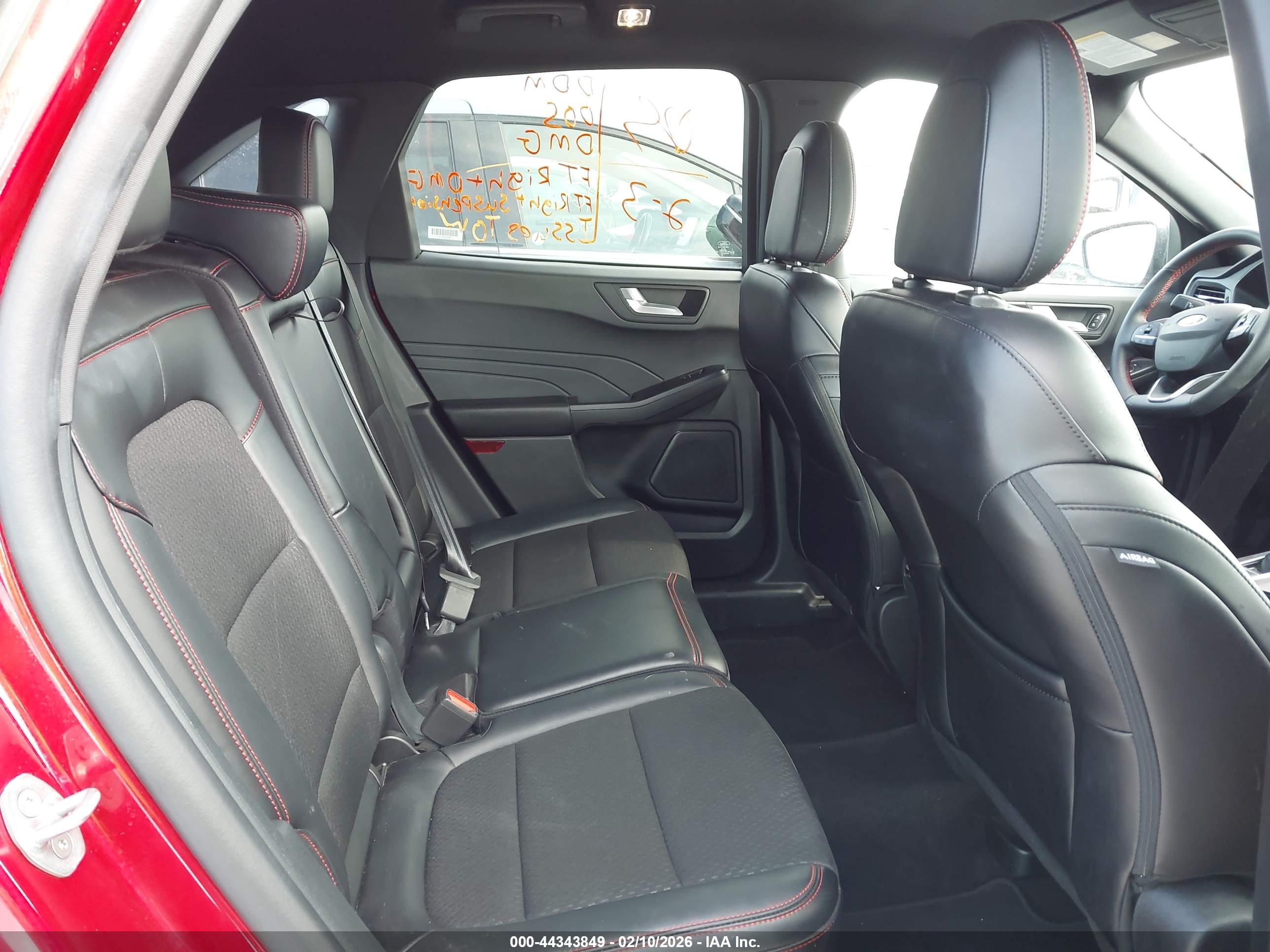 FORD ESCAPE image 8