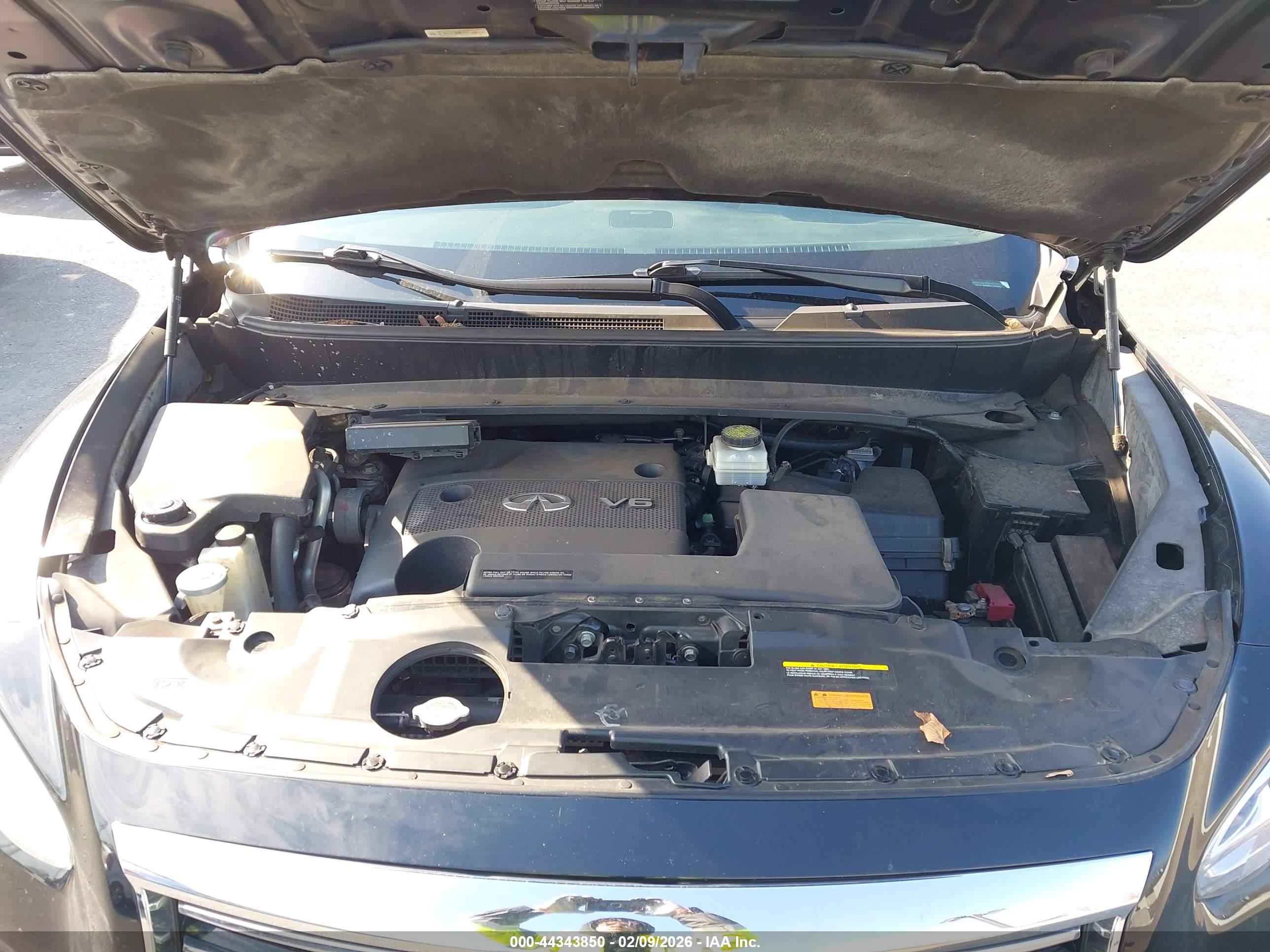 INFINITI JX35 image 10