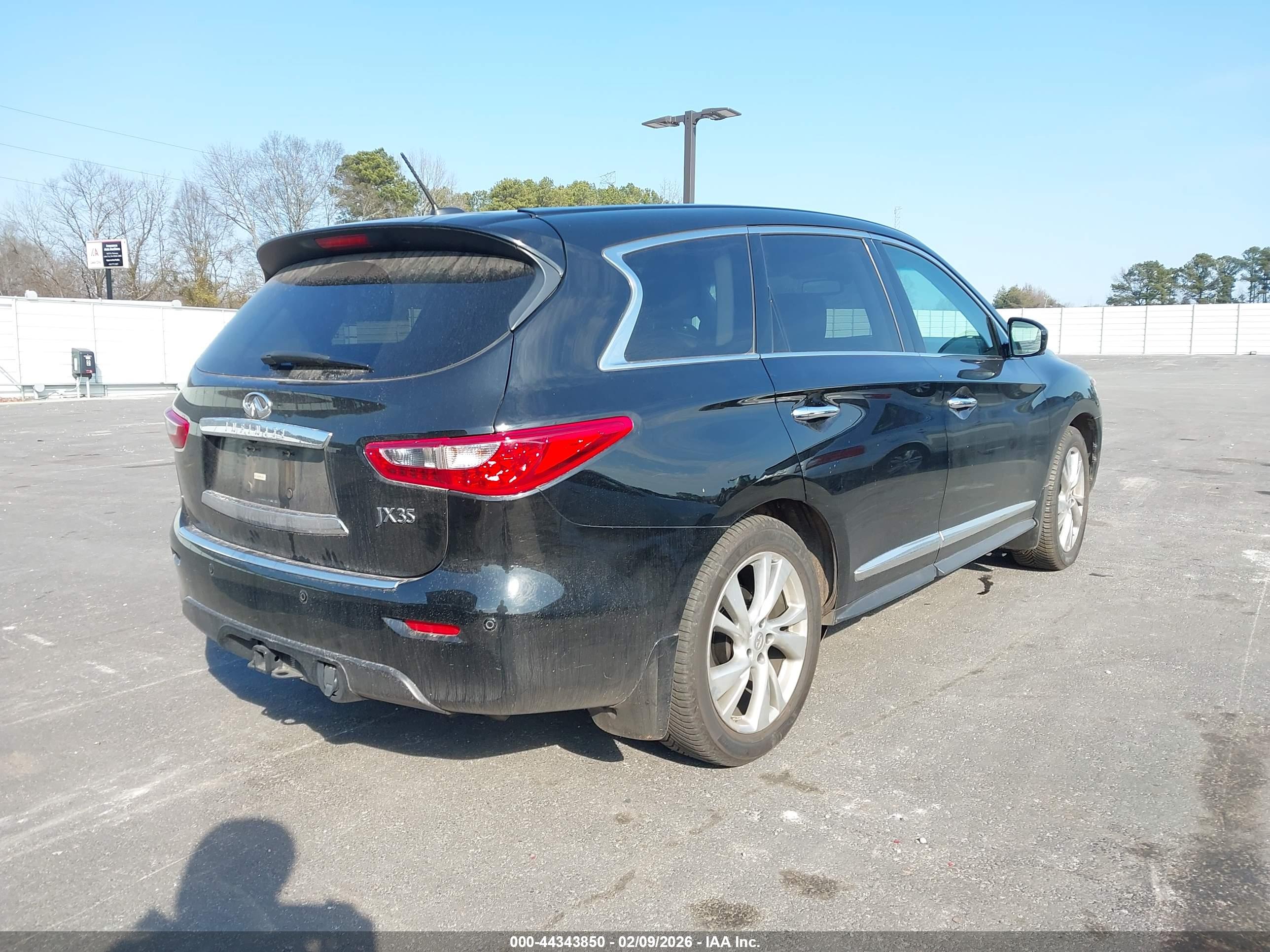 INFINITI JX35 image 4