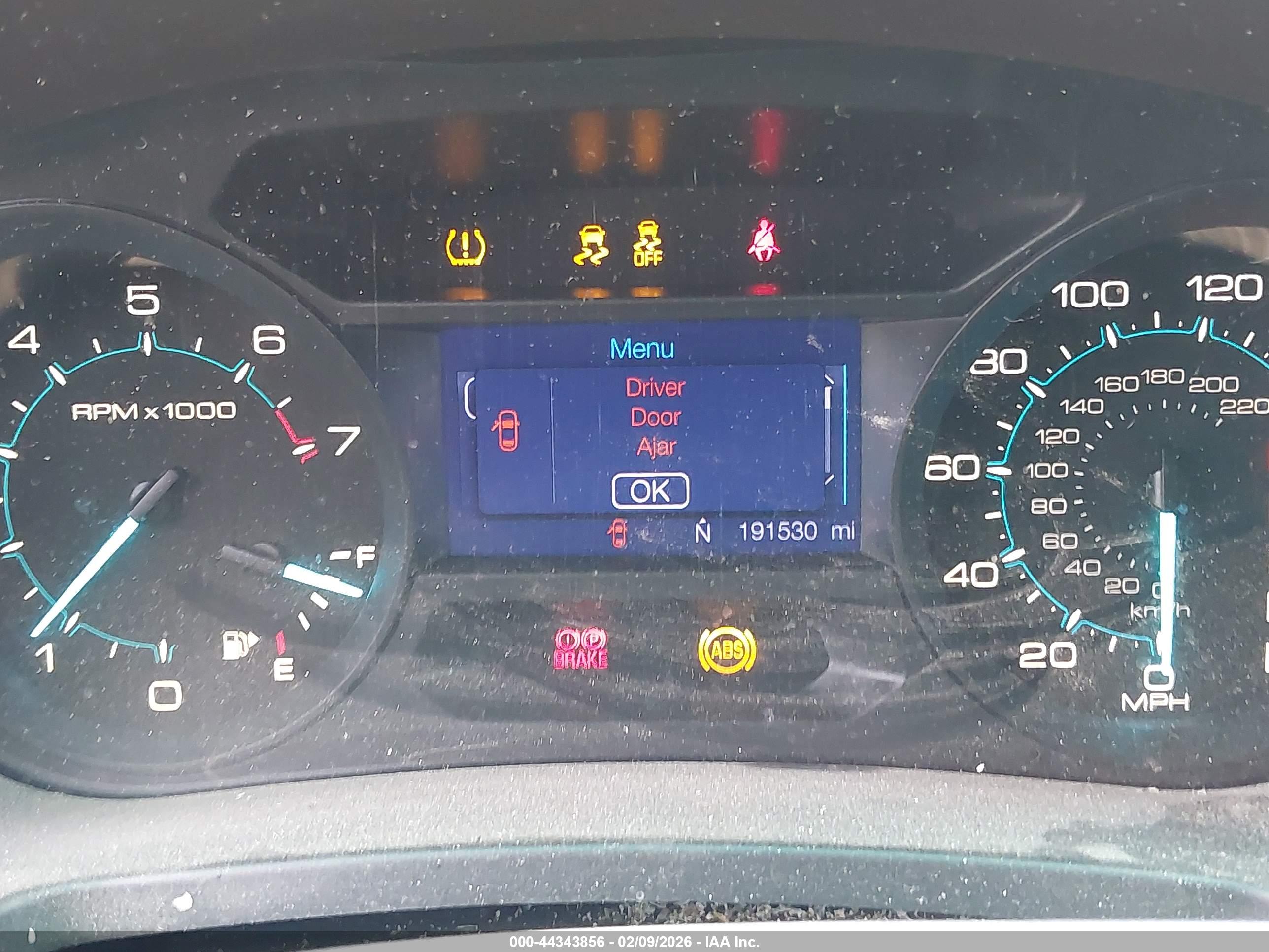 FORD EXPLORER image 7