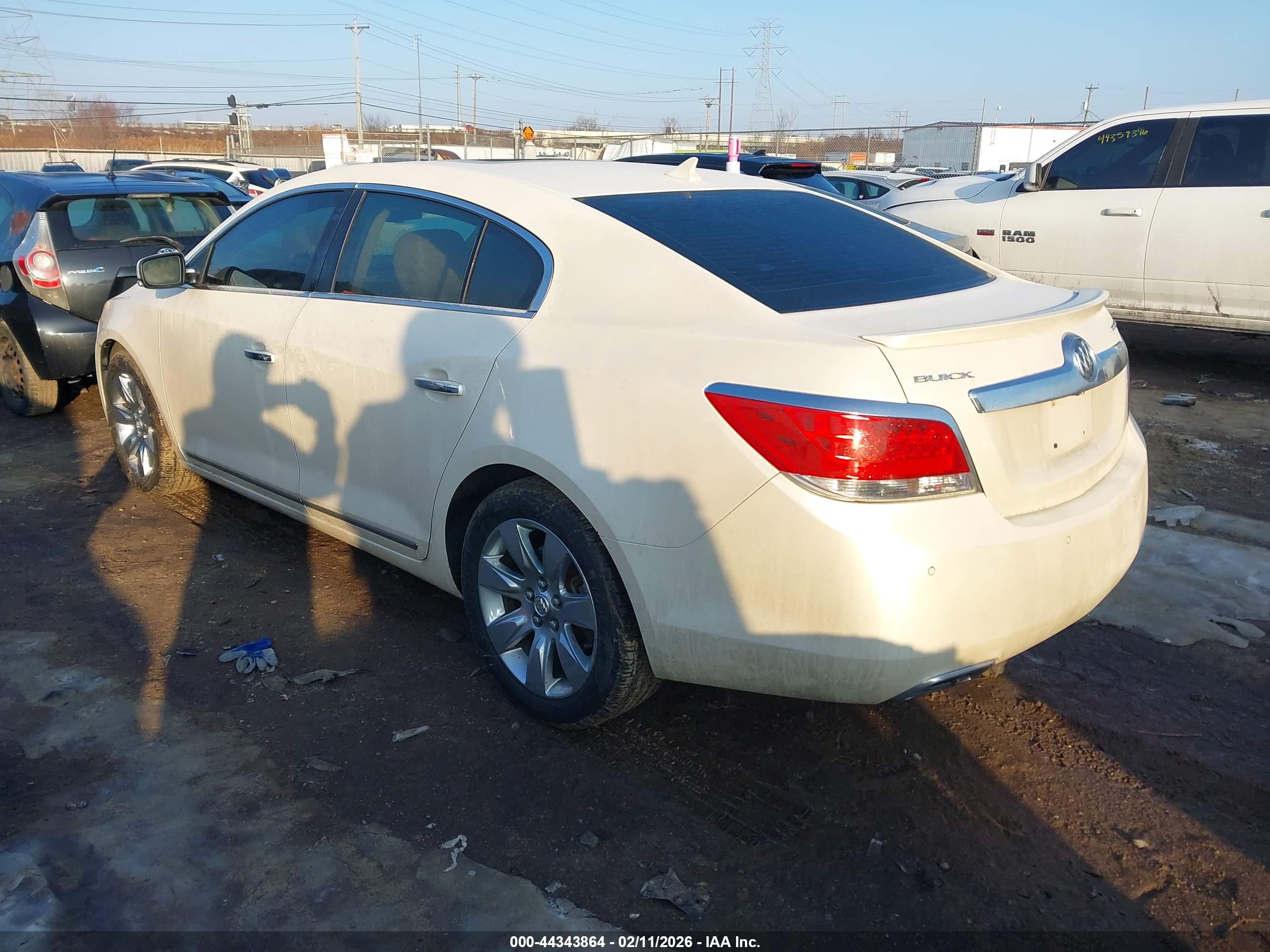 BUICK LACROSSE image 3