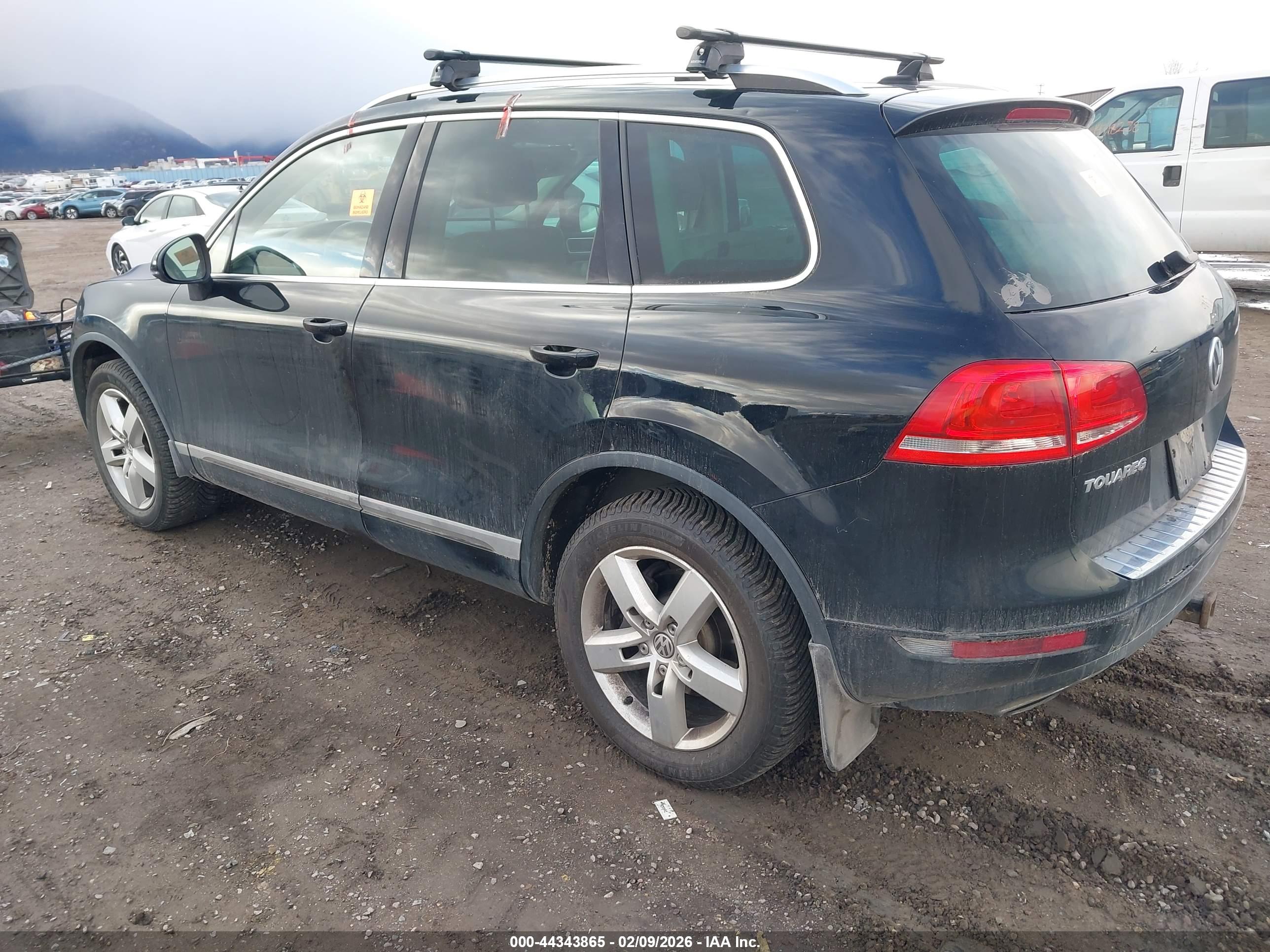 VOLKSWAGEN TOUAREG image 3