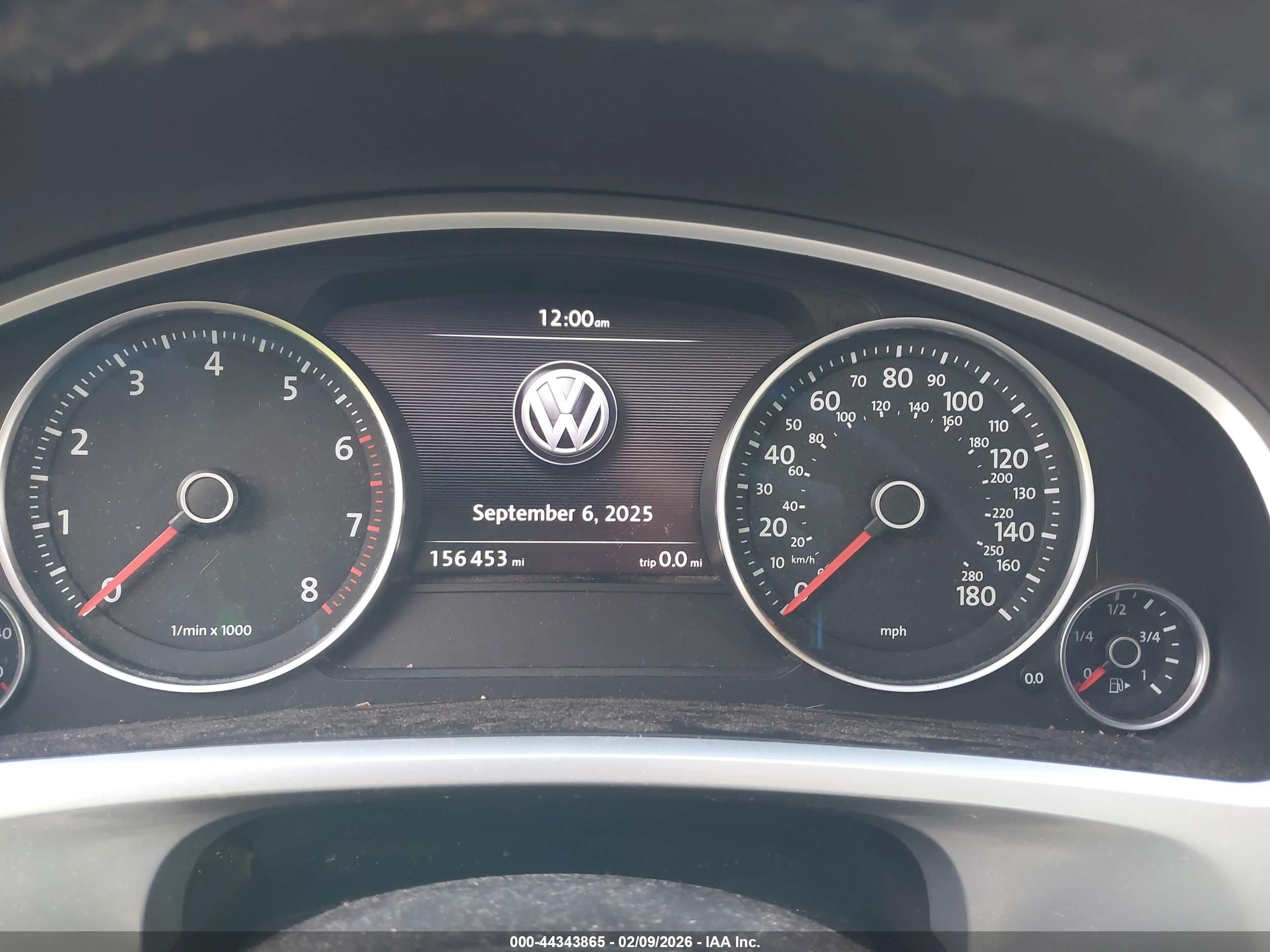 VOLKSWAGEN TOUAREG image 7