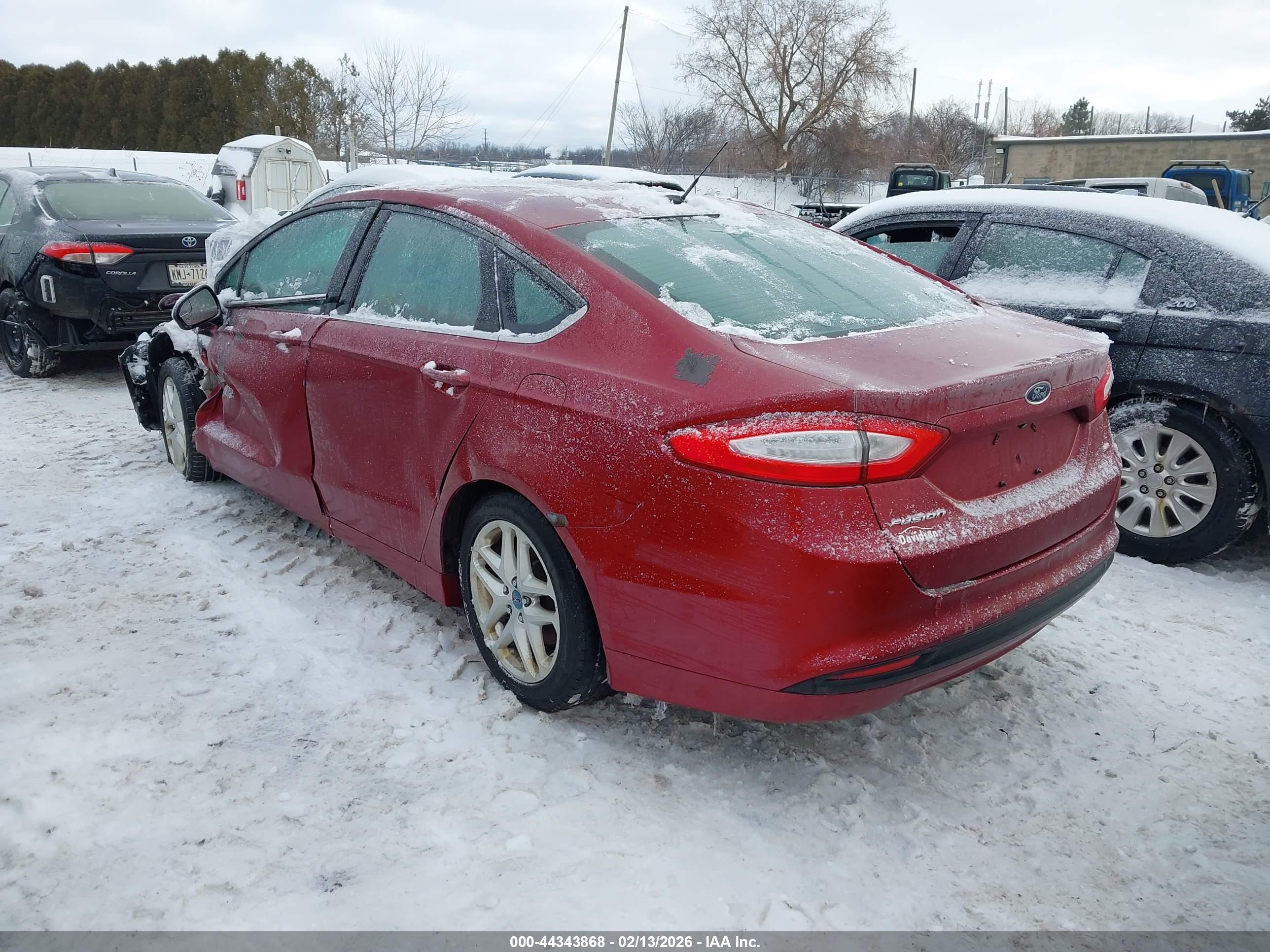 FORD FUSION image 3
