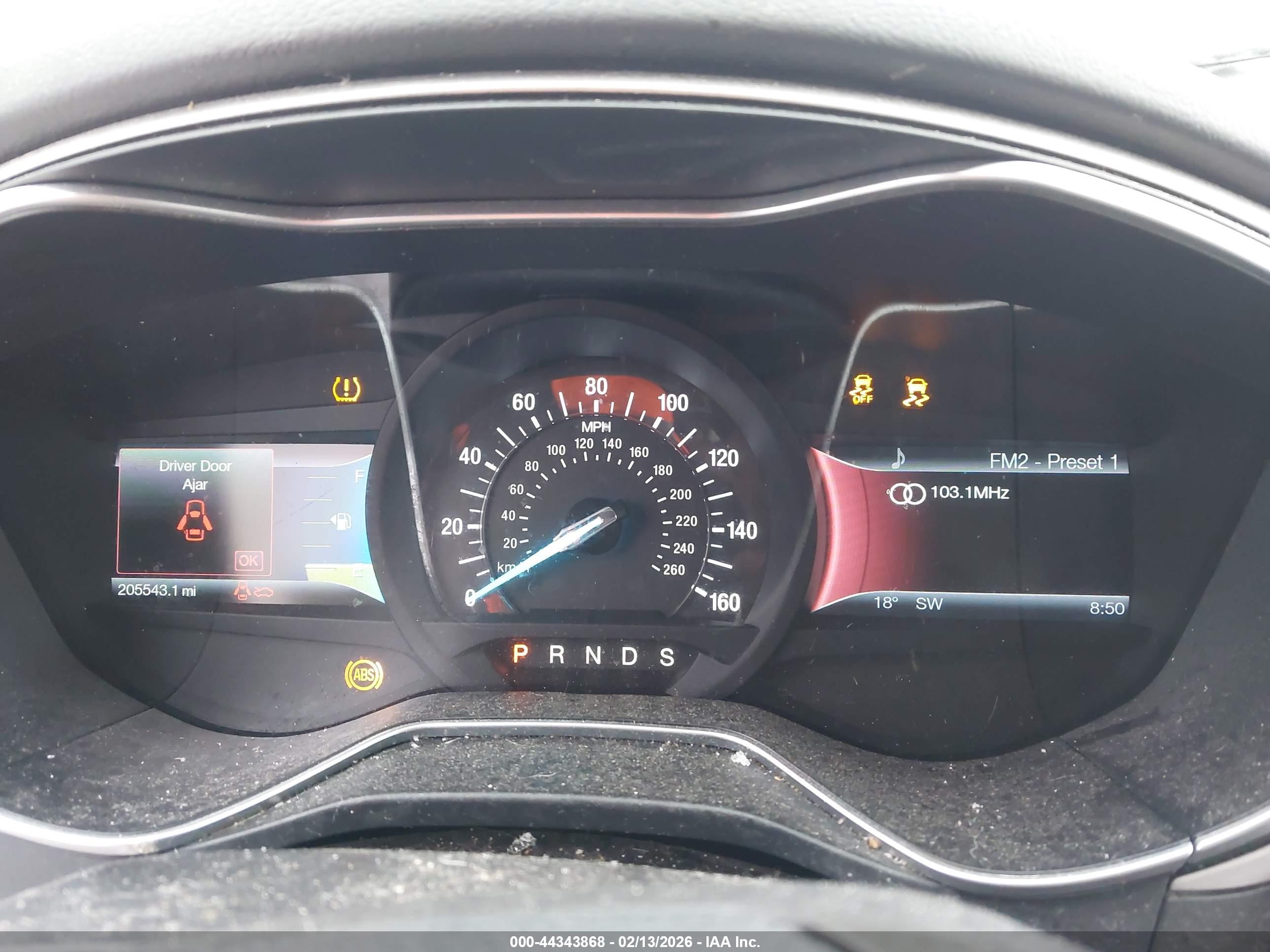 FORD FUSION image 7