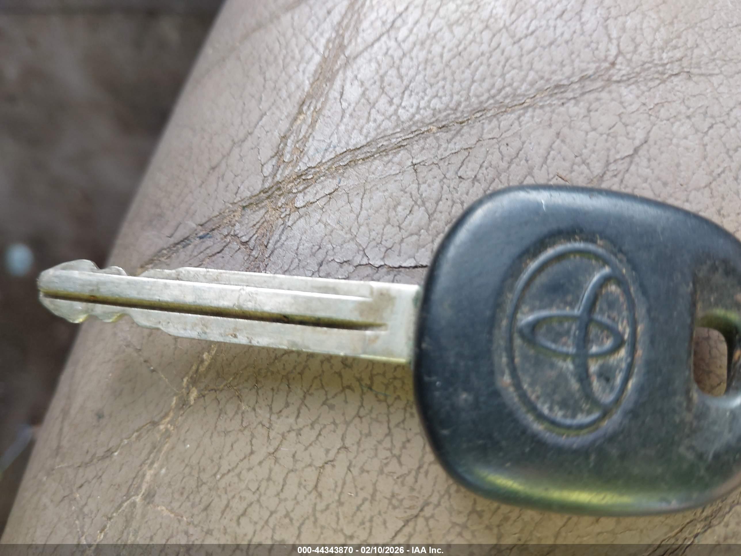 TOYOTA 4RUNNER image 11
