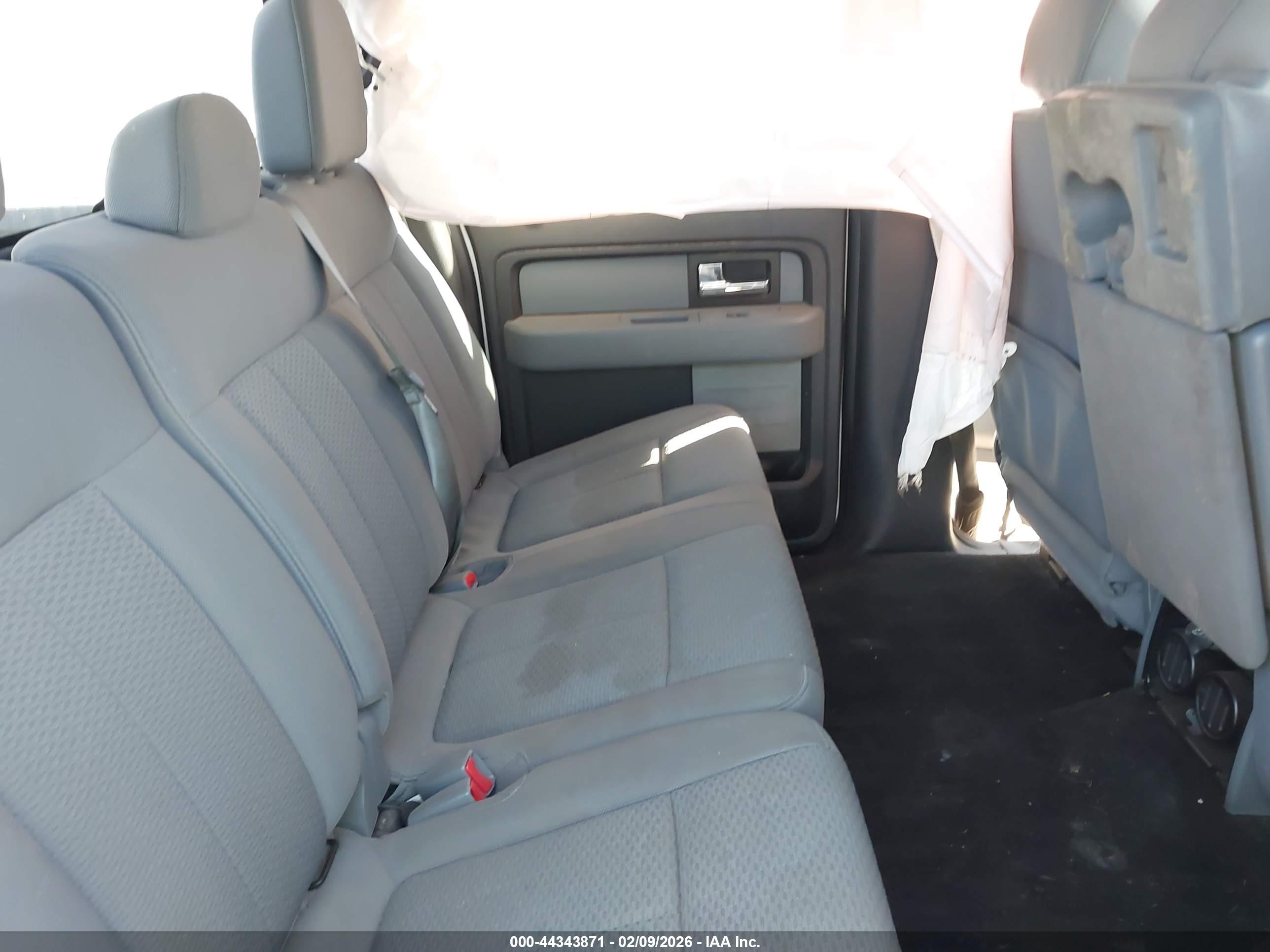 FORD F-150 image 8