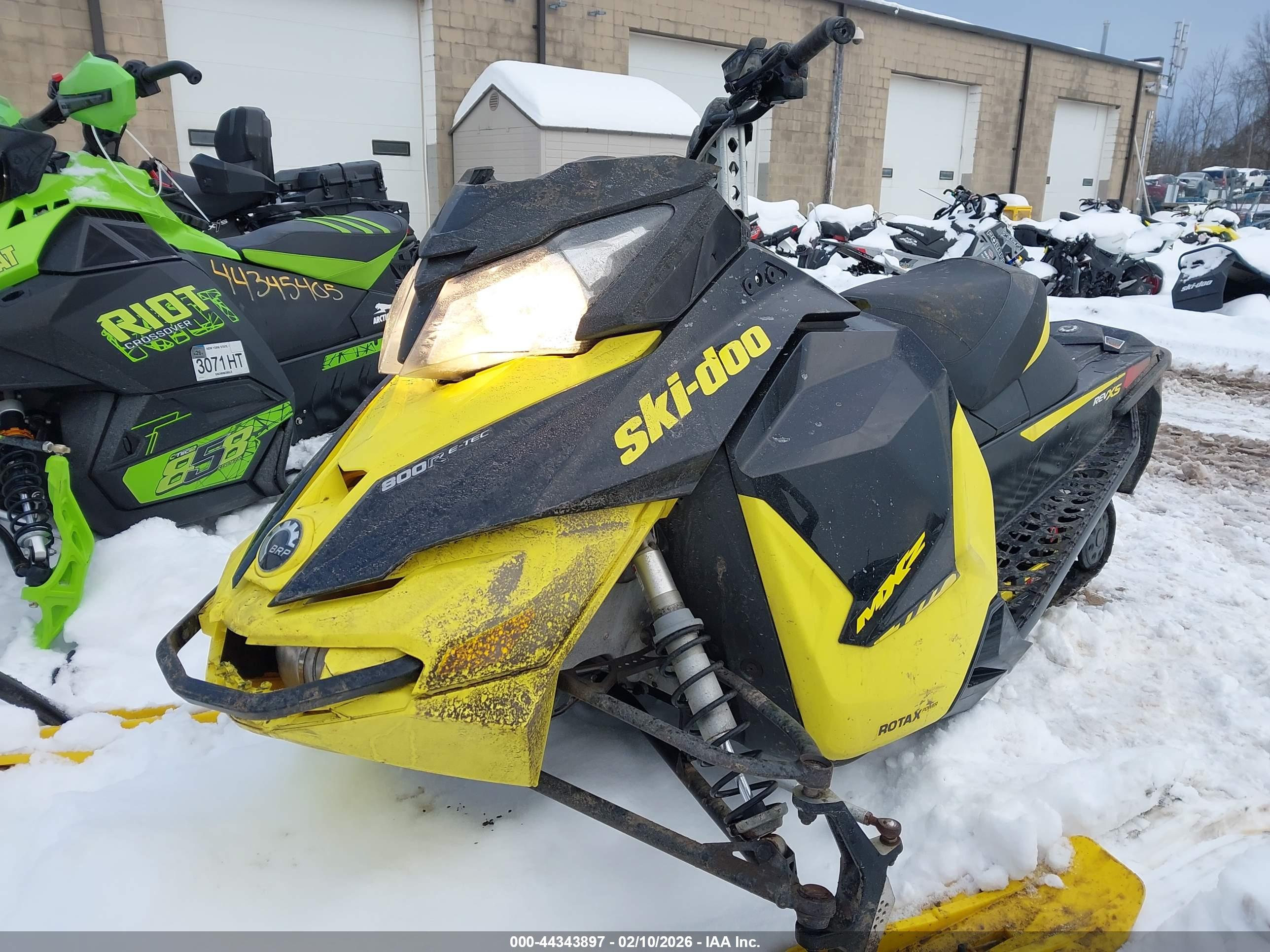 SKIDOO MXZ image 2