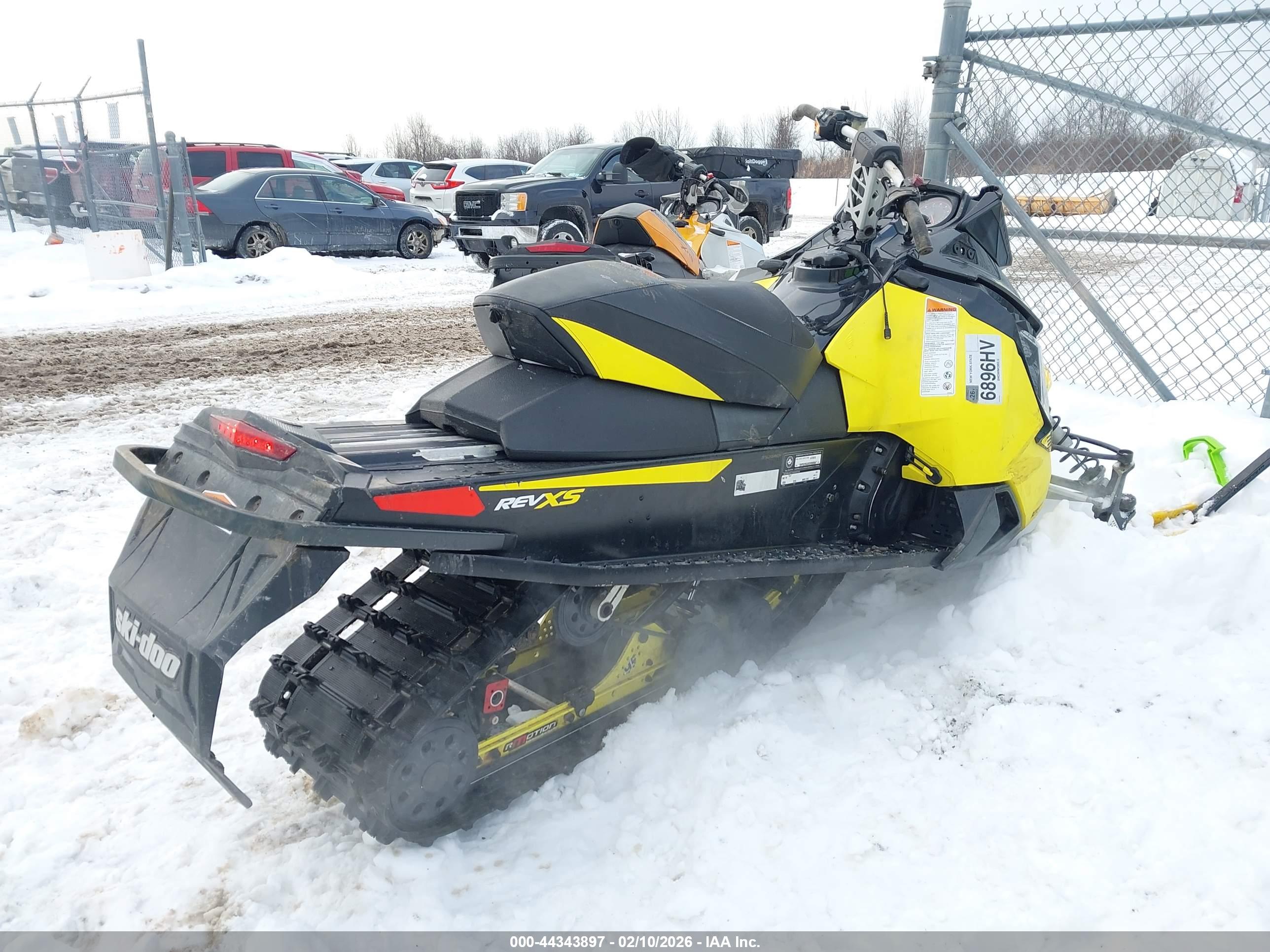 SKIDOO MXZ image 4