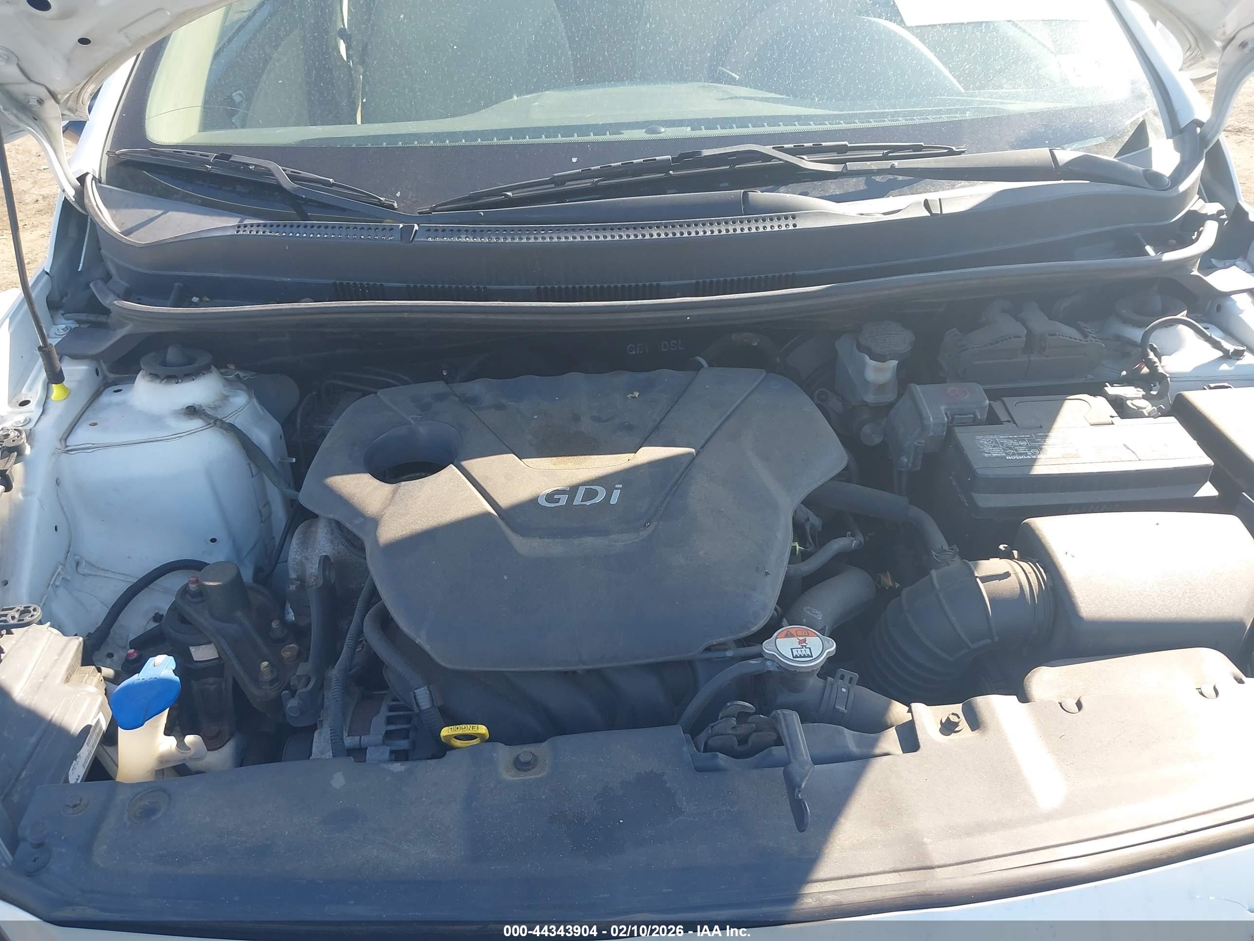 HYUNDAI ACCENT image 10
