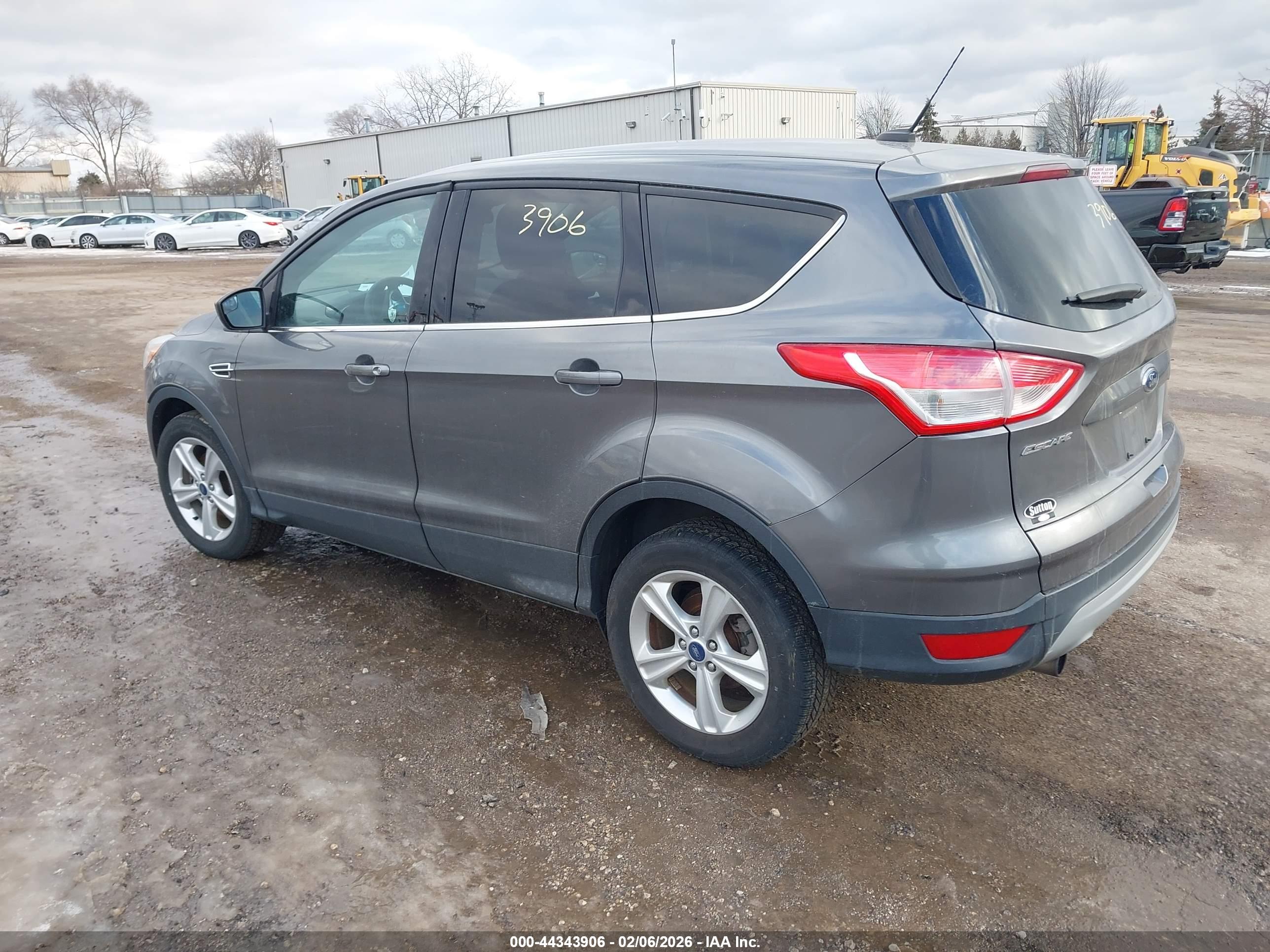 FORD ESCAPE image 3