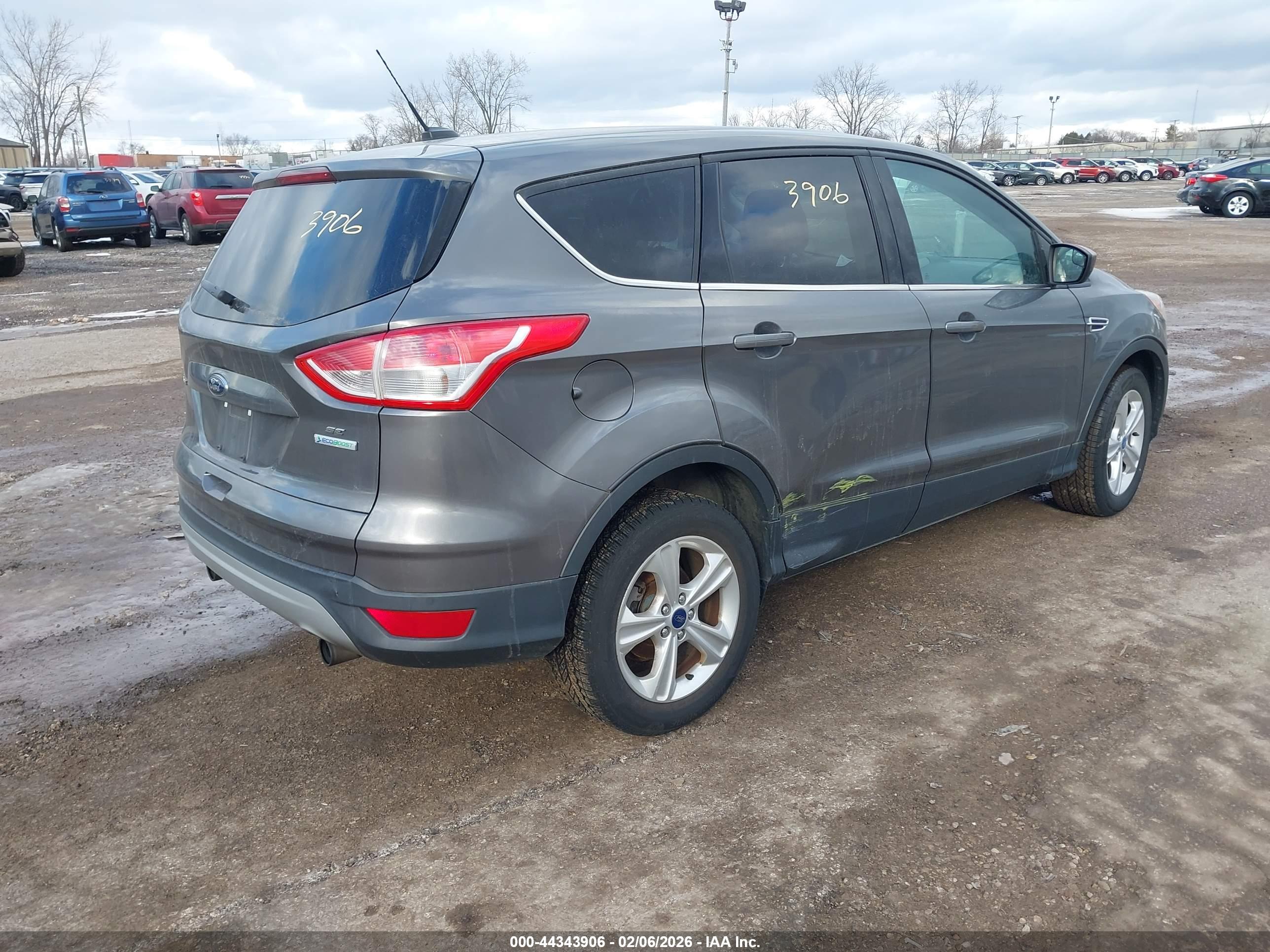 FORD ESCAPE image 4