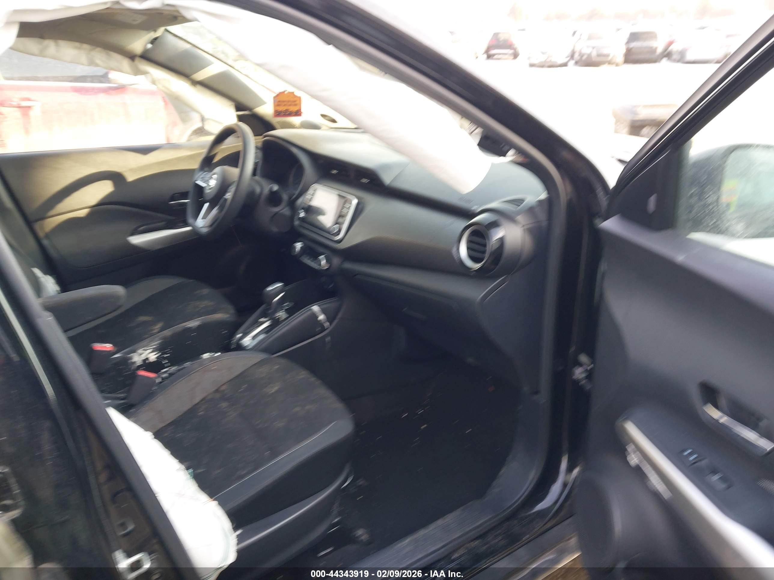NISSAN KICKS image 5