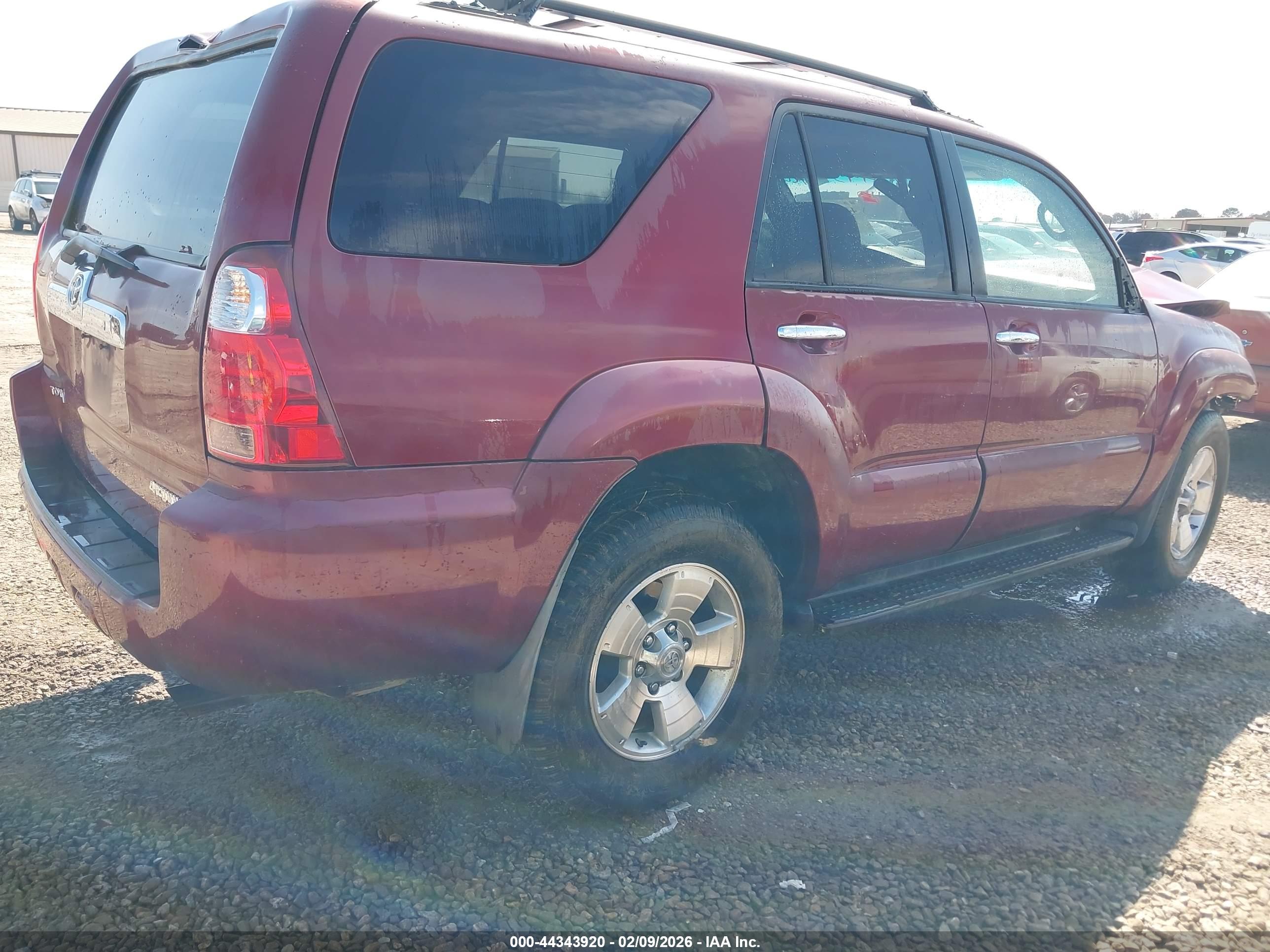 TOYOTA 4RUNNER image 4