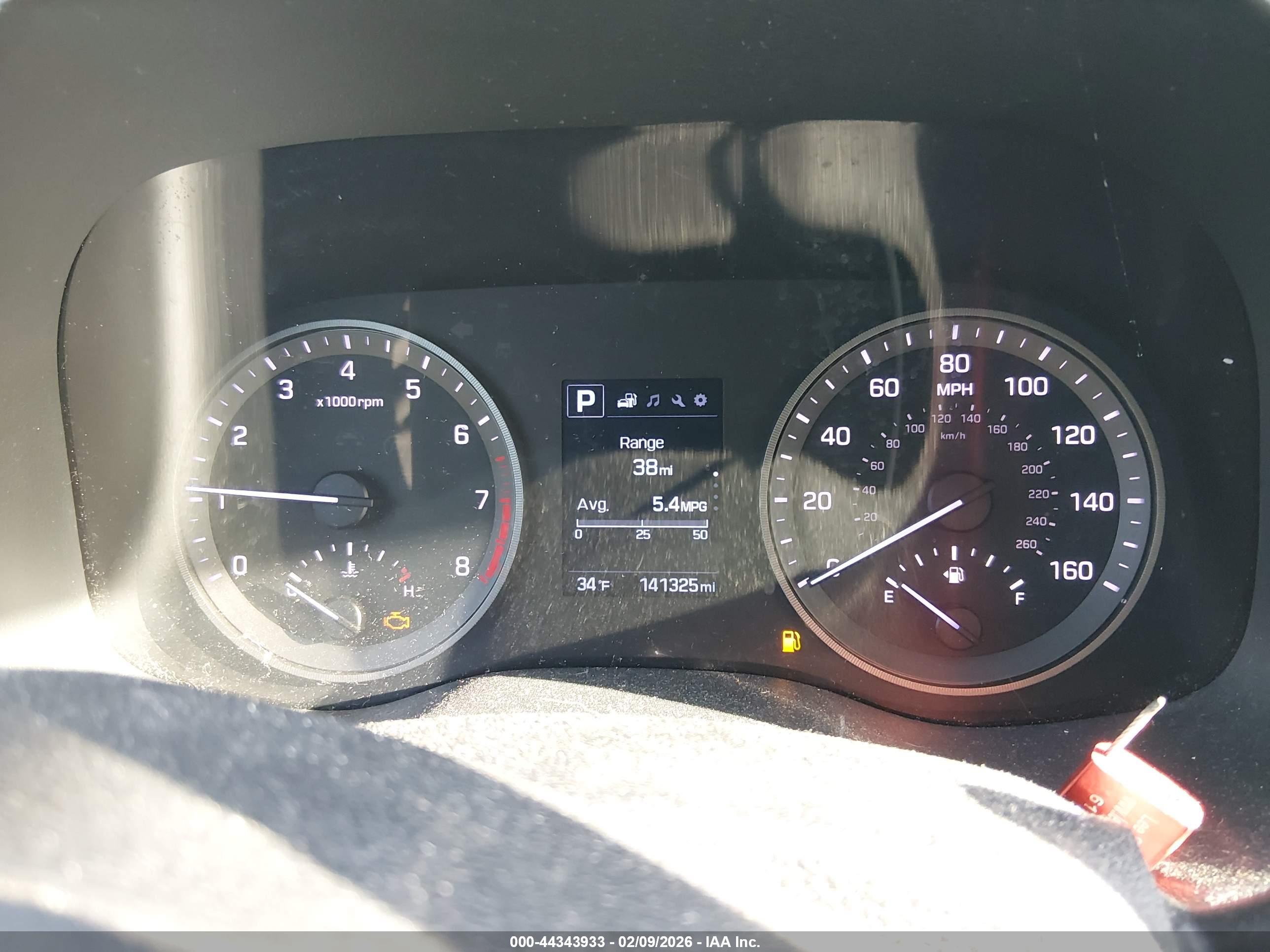 HYUNDAI TUCSON image 7