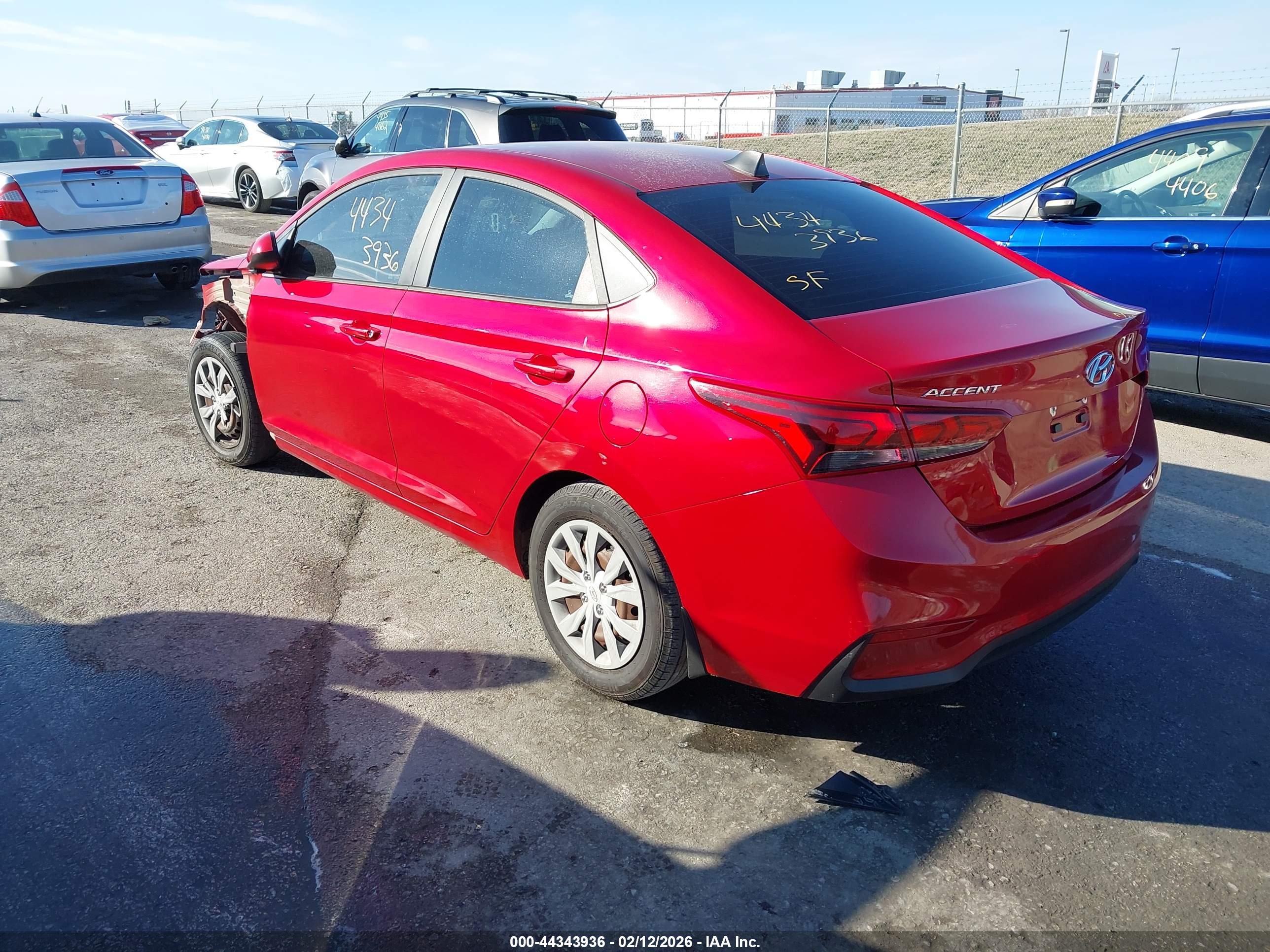 HYUNDAI ACCENT image 3