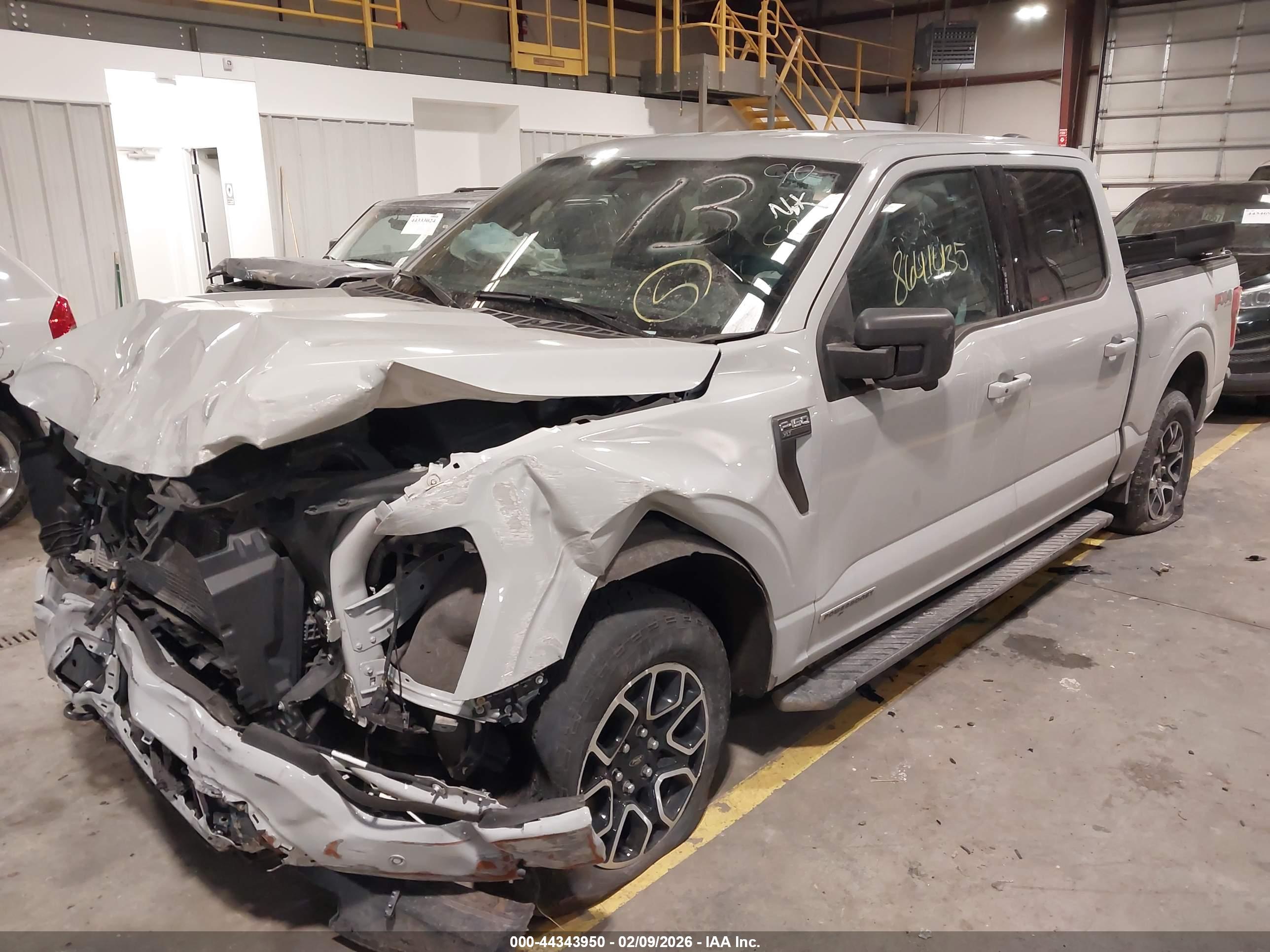 FORD F-150 image 2