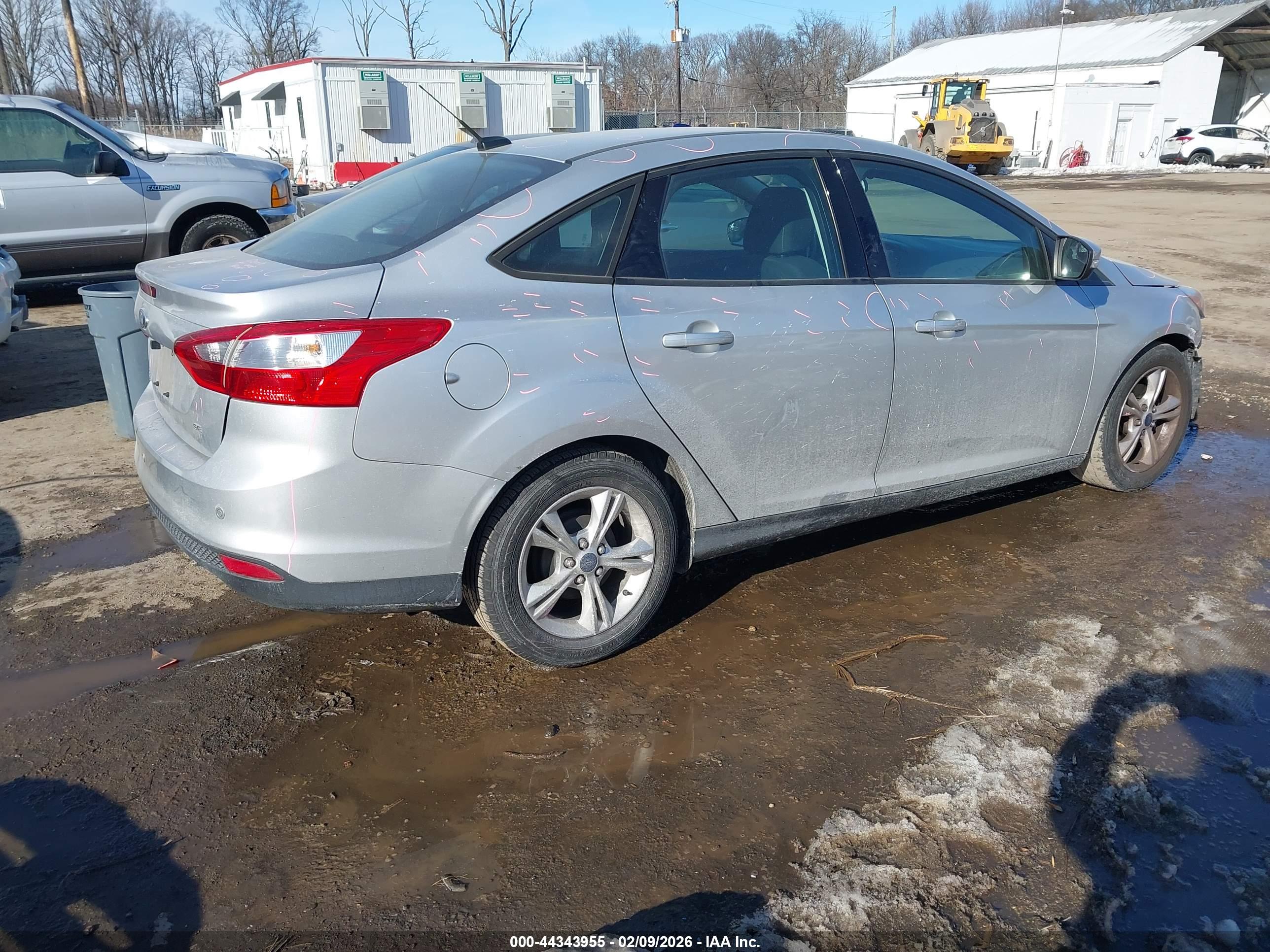 FORD FOCUS image 4