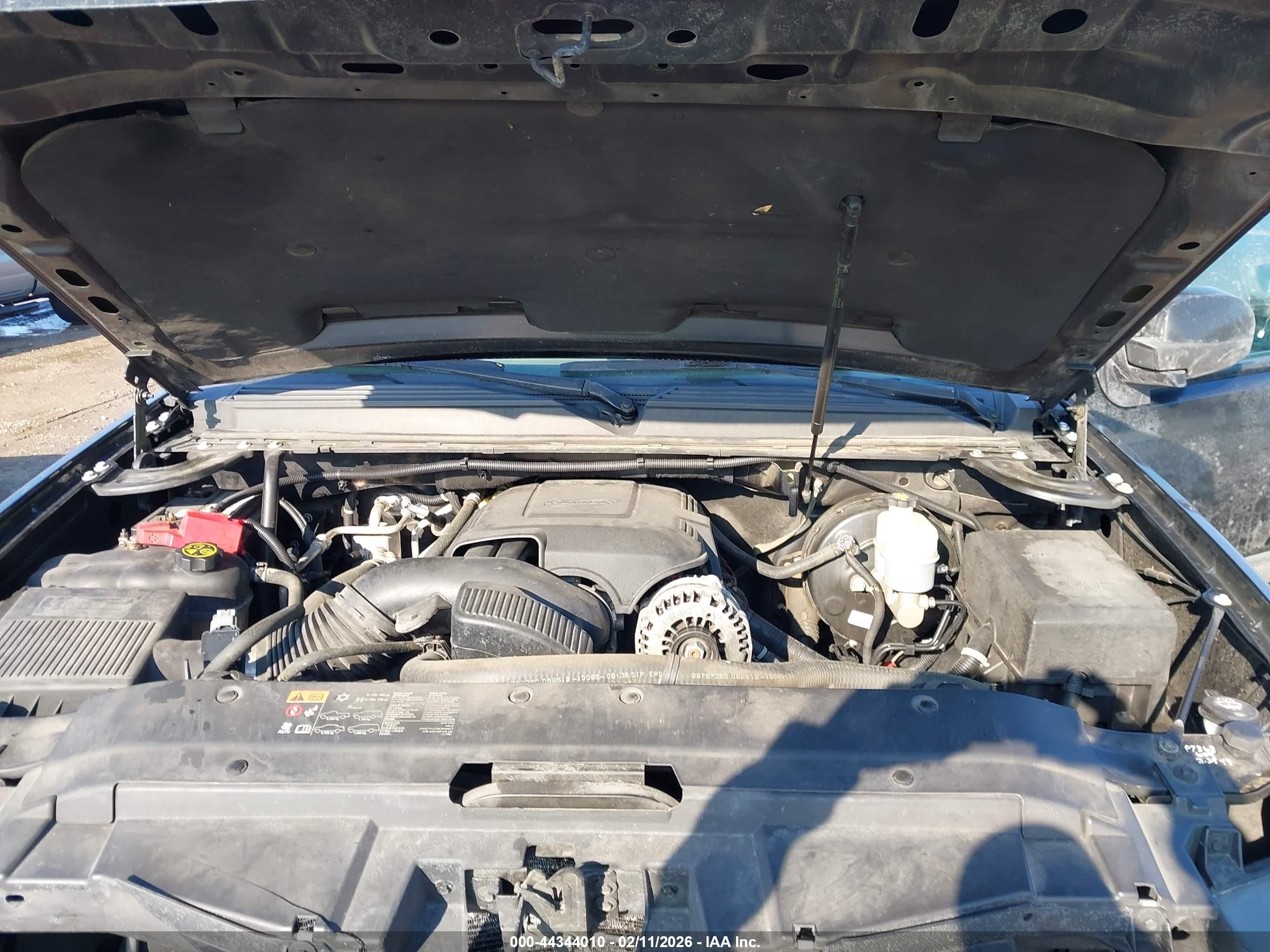 CHEVROLET TAHOE image 10