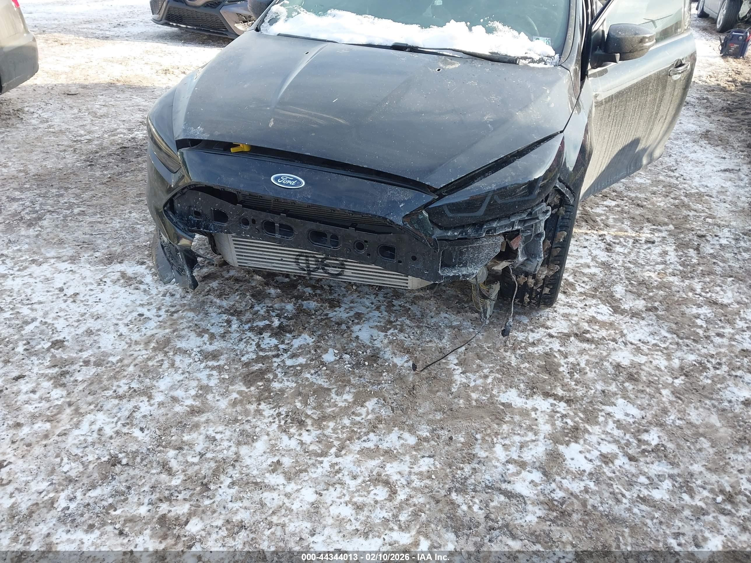 FORD FOCUS image 6